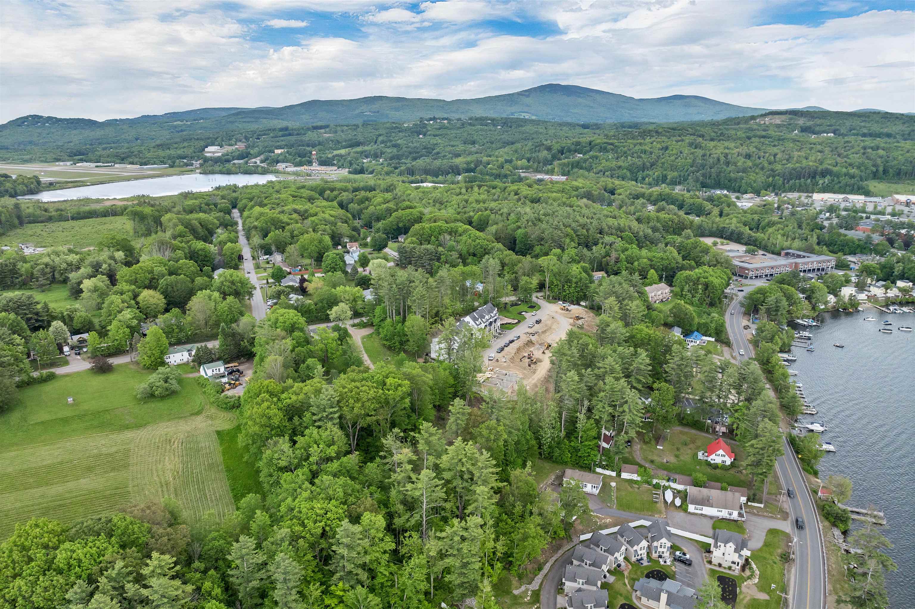 60 White Oaks Rd, Laconia, NH 03246