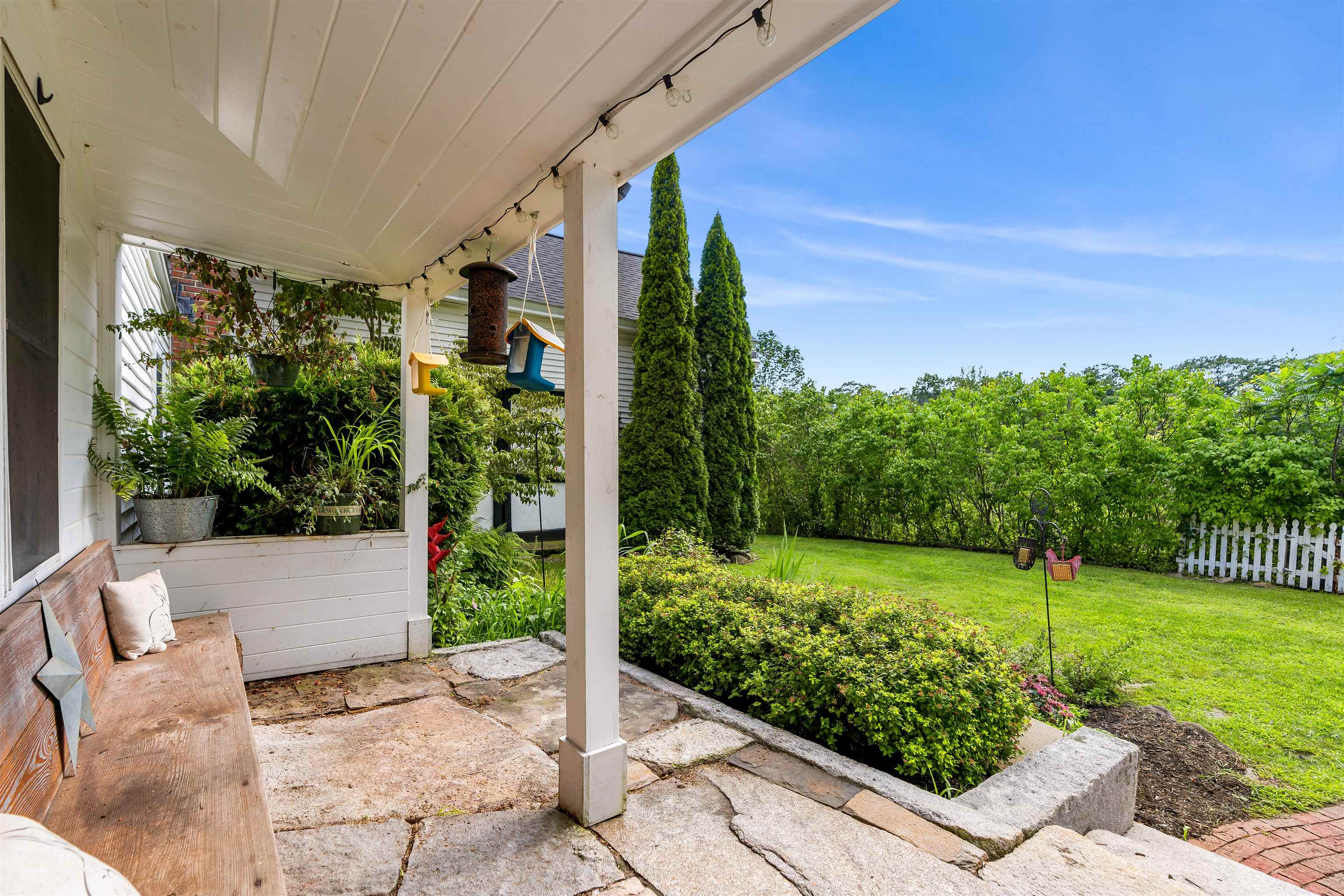 415 Flanders Memorial Rd, Weare, NH 03281