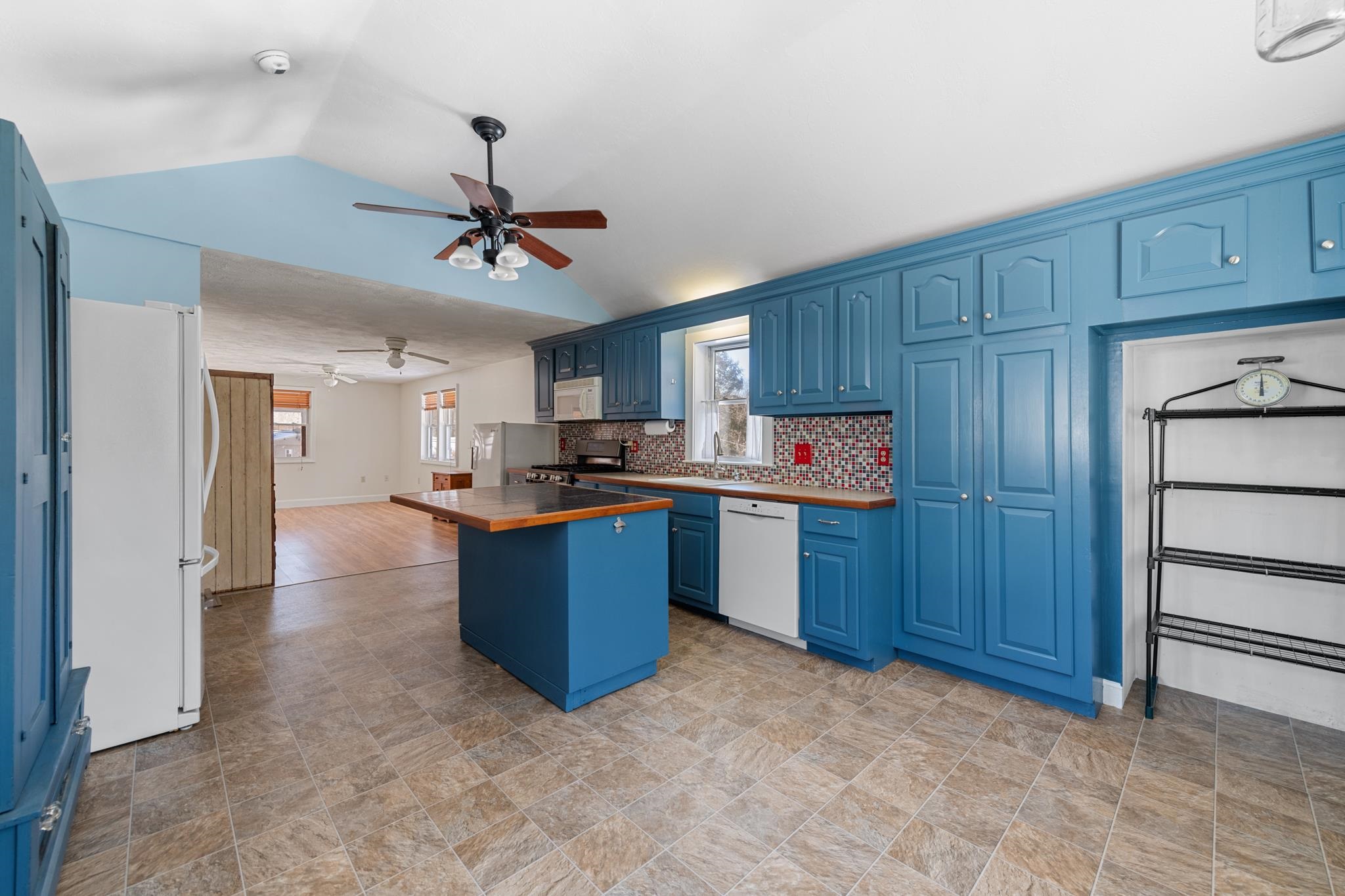 45 Fourth St, Bristol, NH 03222