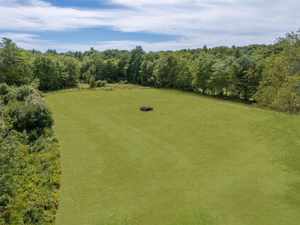 395 Greenhill Rd, Barrington, NH 03825