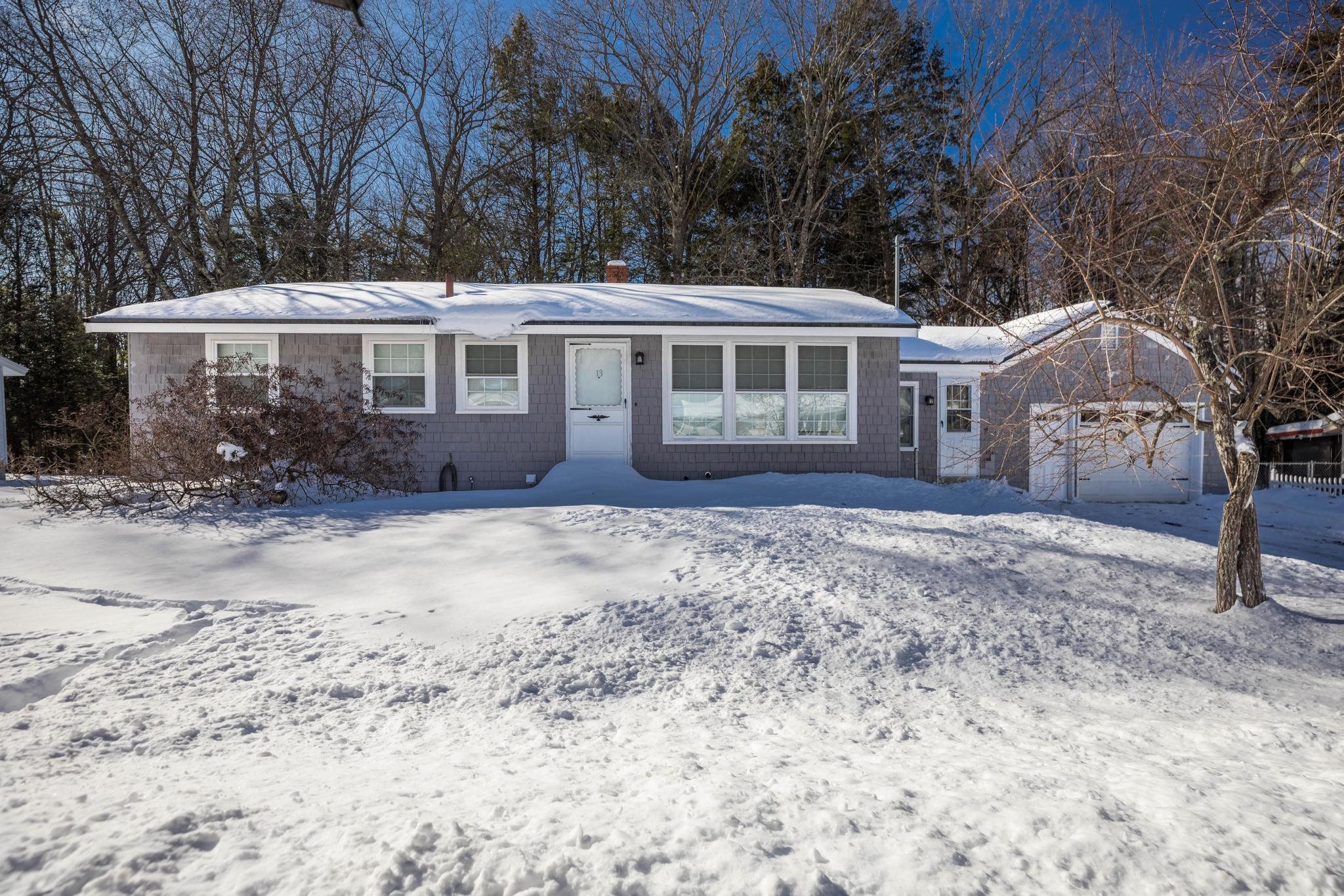 13 Spruce Dr, Dover, NH 03820