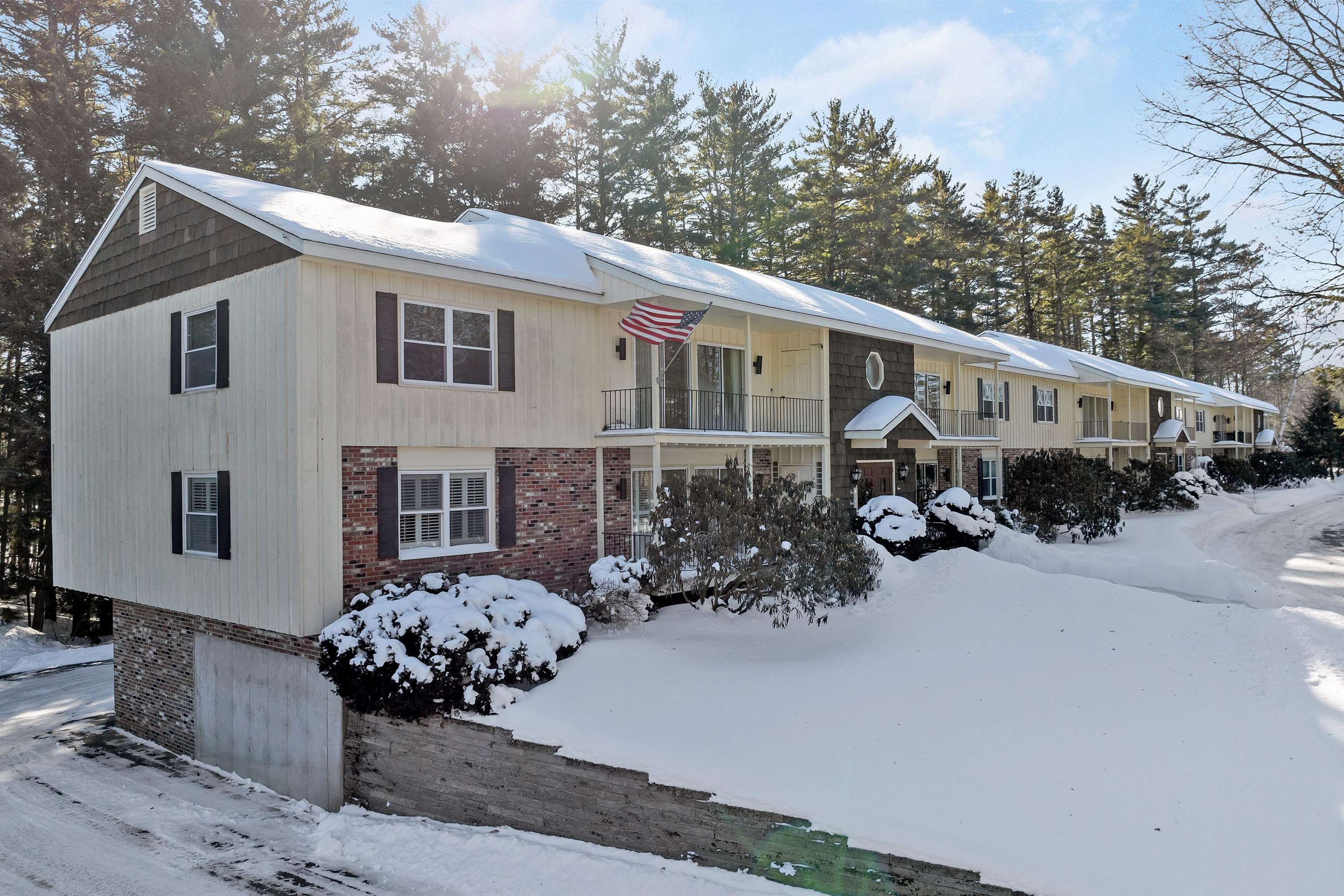 50 Blueberry Ln, Laconia, NH 03246