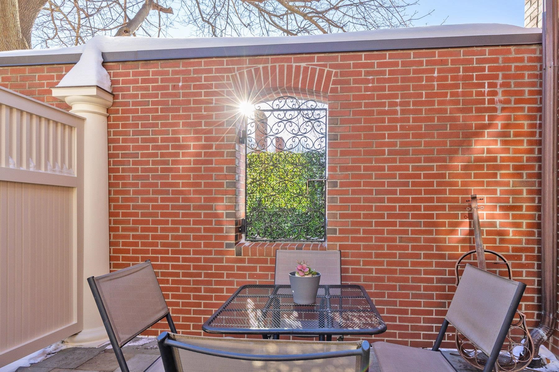 66 State St, Portsmouth, NH 03801