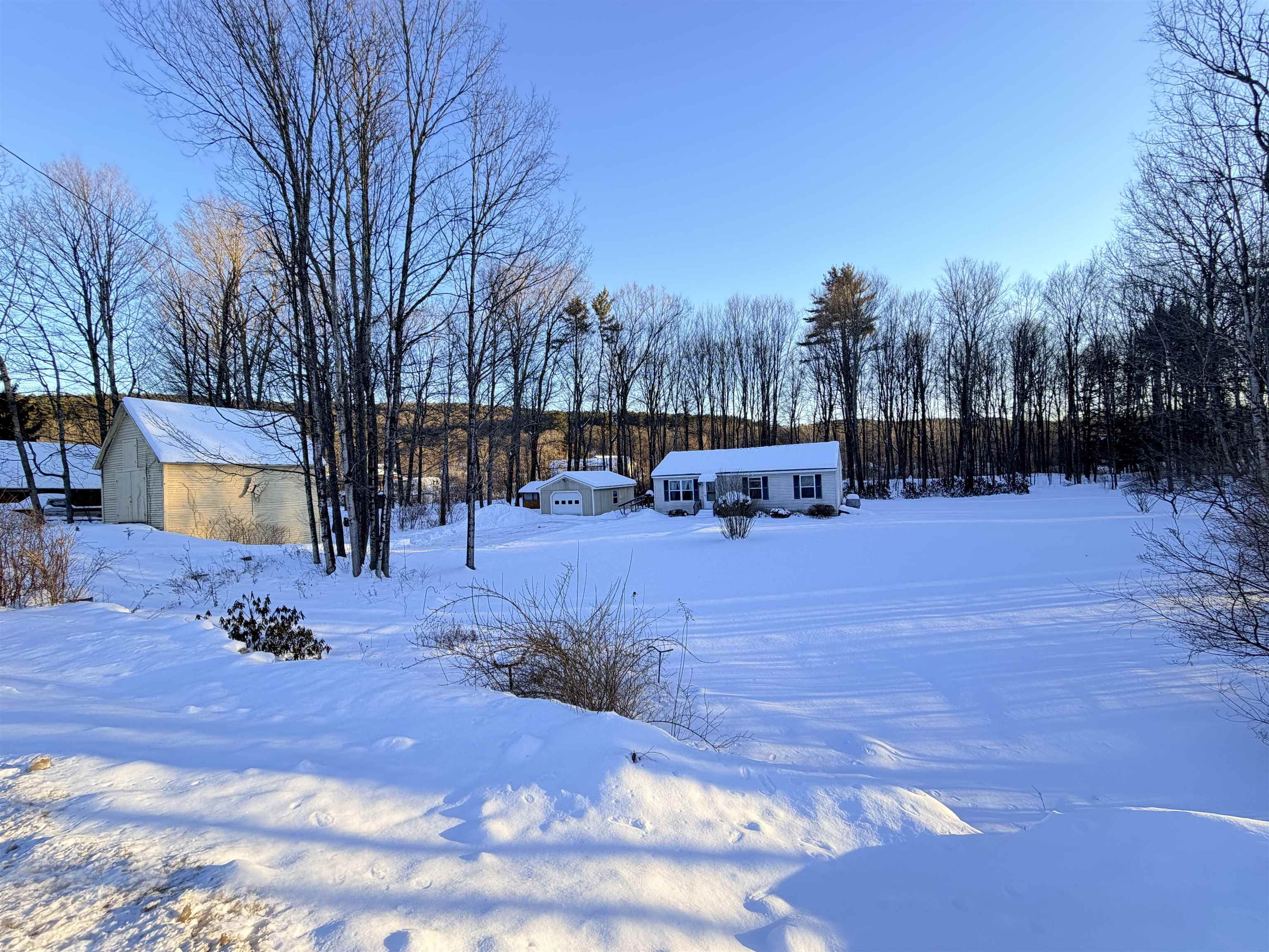 55 River St, Alstead, NH 03602