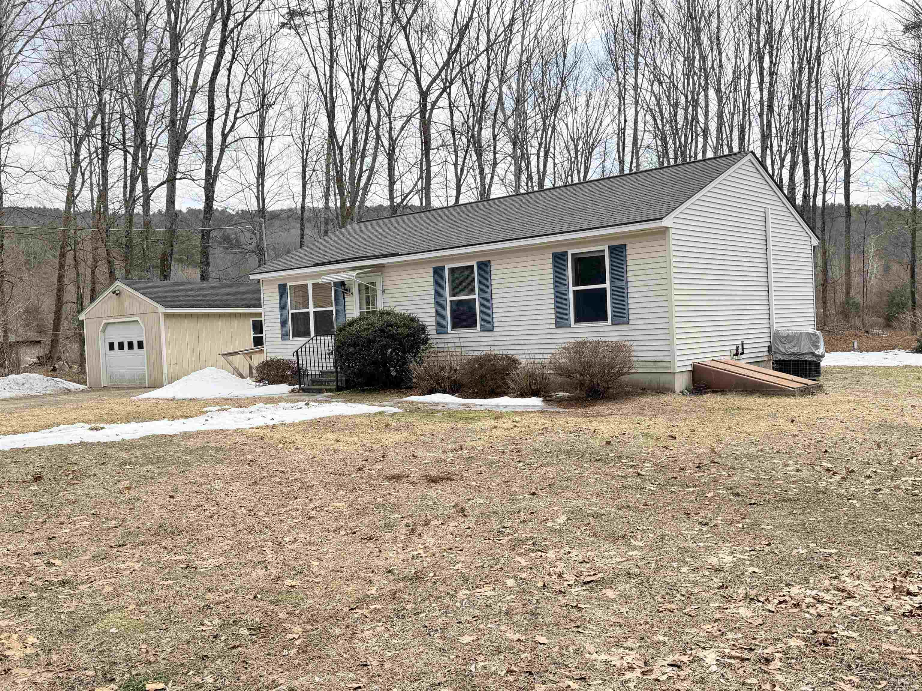 55 River St, Alstead, NH 03602