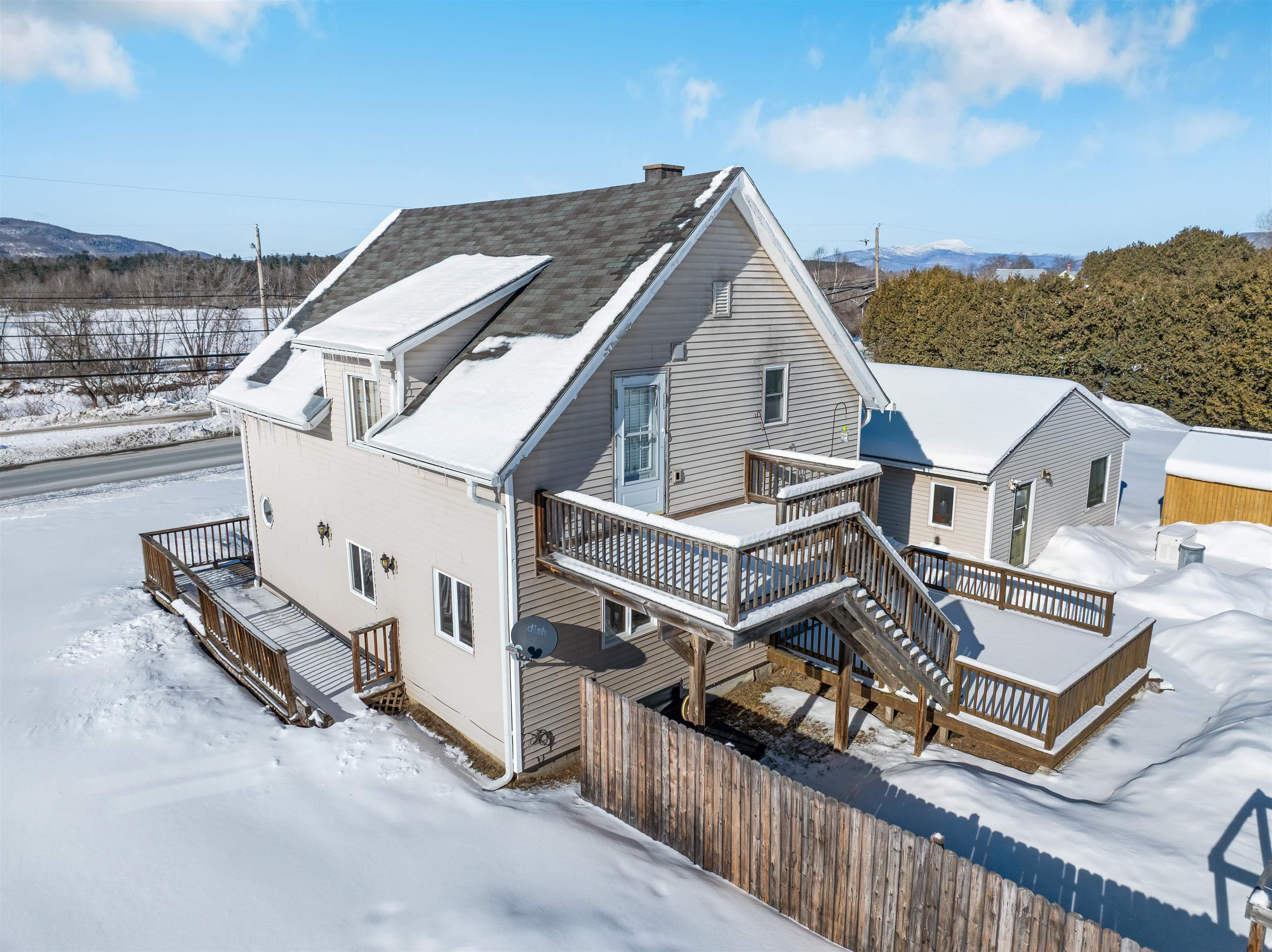 553 Lancaster Rd, Northumberland, NH 03582