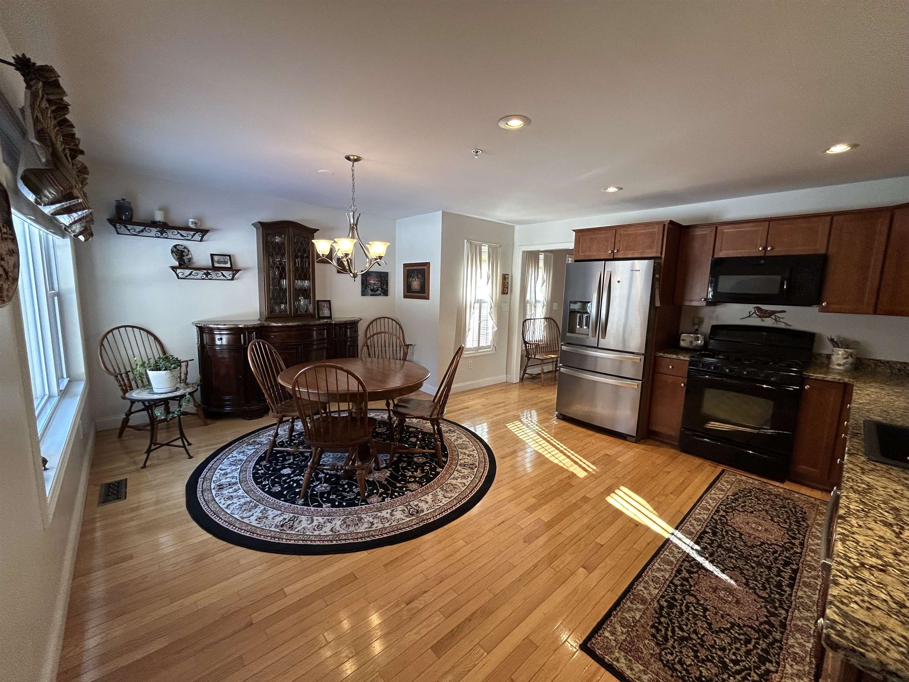 7 Hilltop Ln, Brentwood, NH 03833