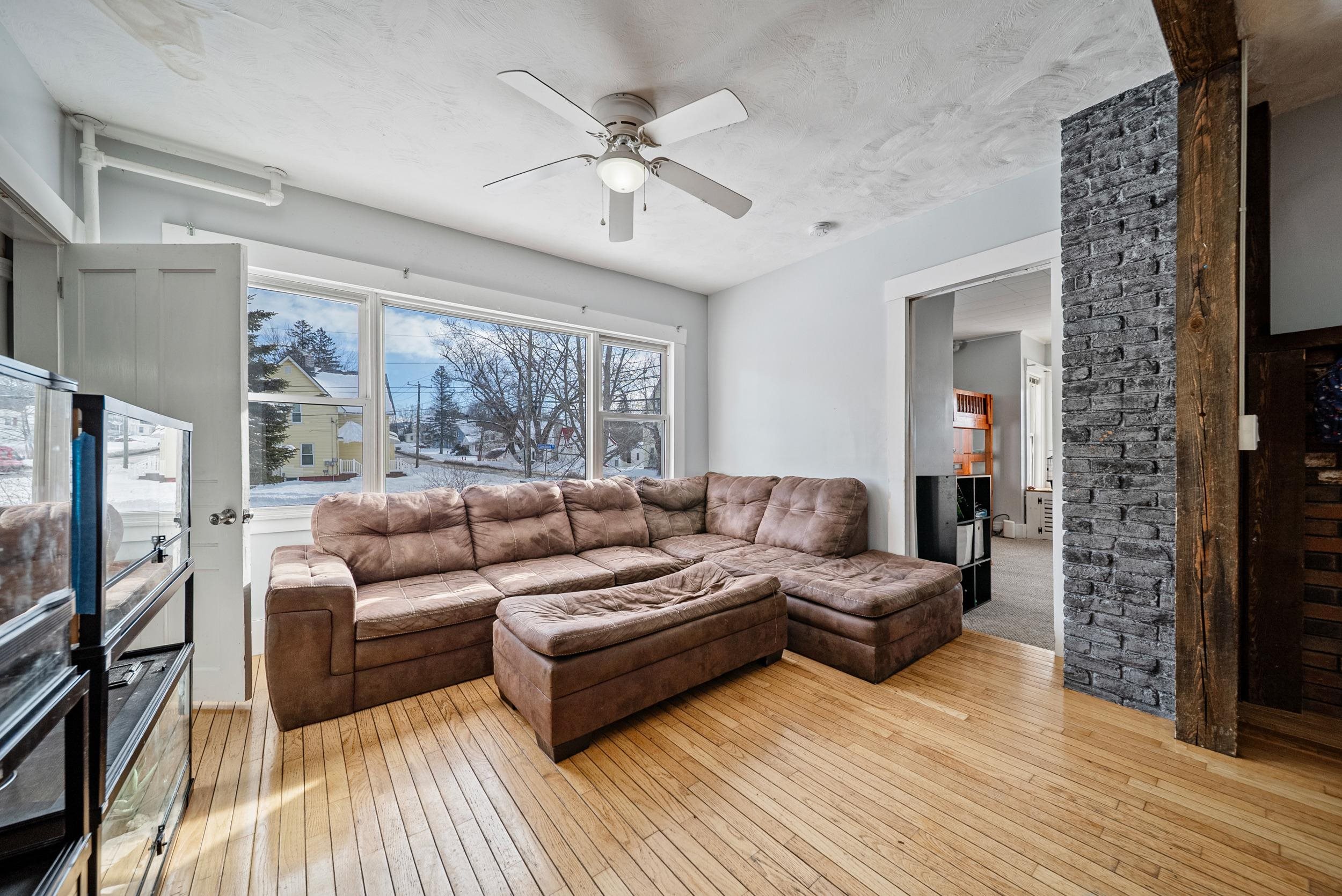 166 Gilford Avenue — photo 3