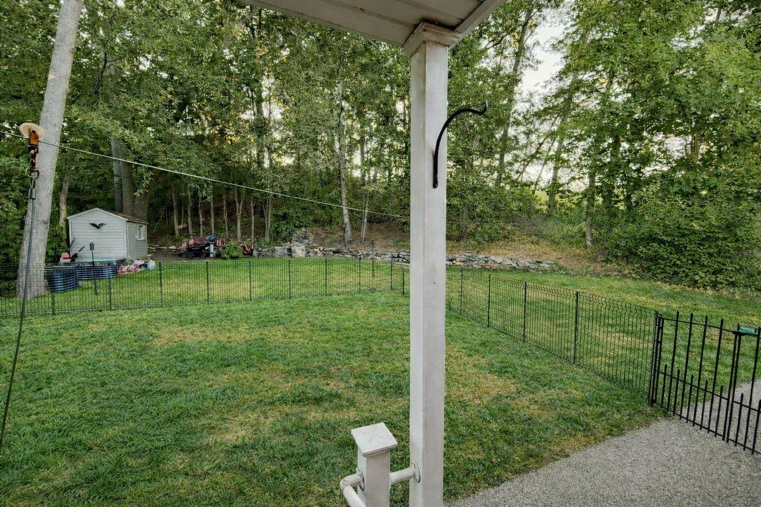 402 Daniel Webster Hw, Merrimack, NH 03054