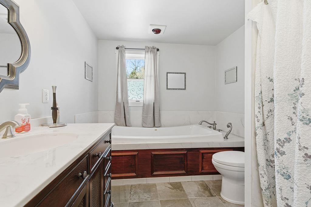 Primary Bathroom 24678691