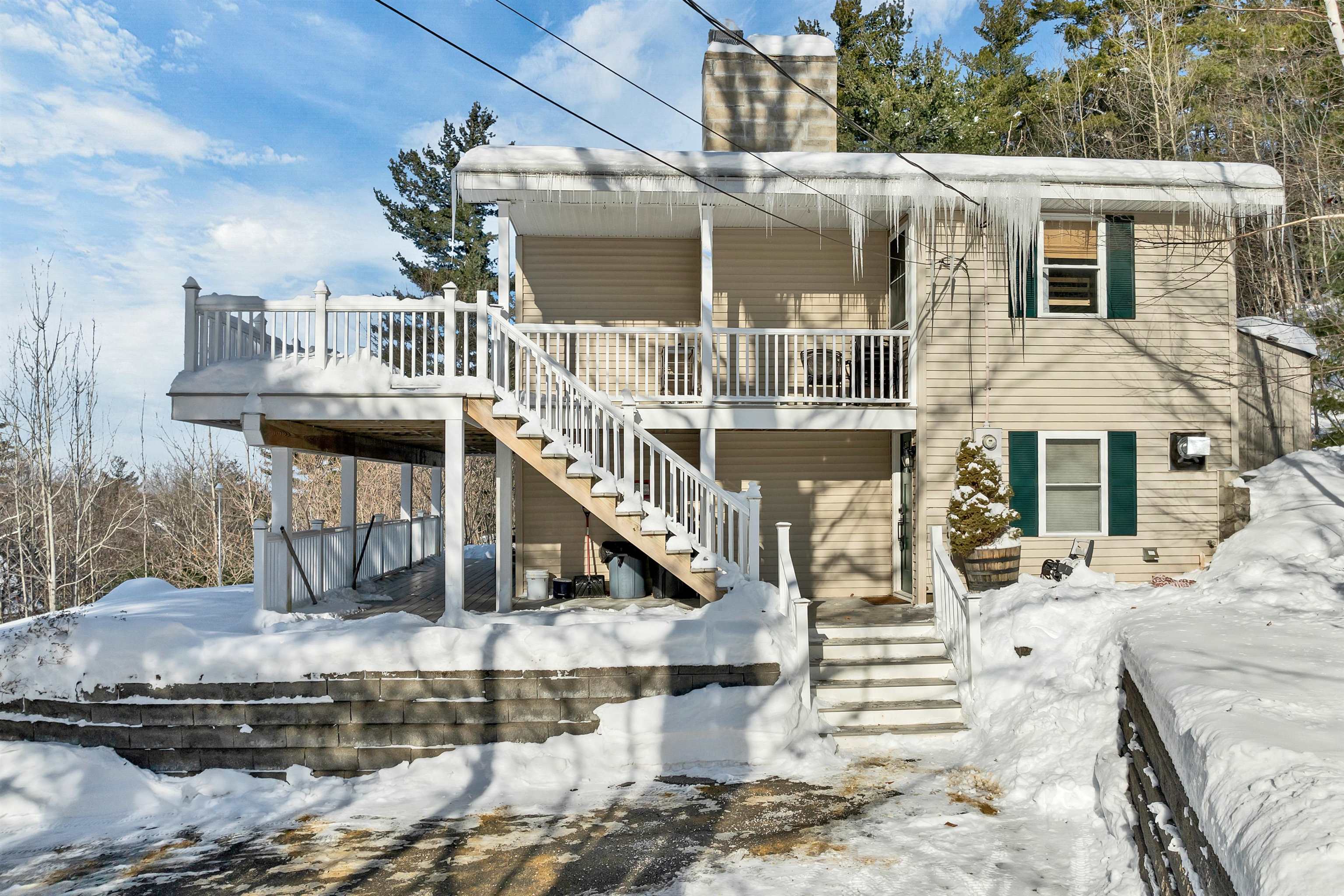 40 Deer Rn, Gilford, NH 03249