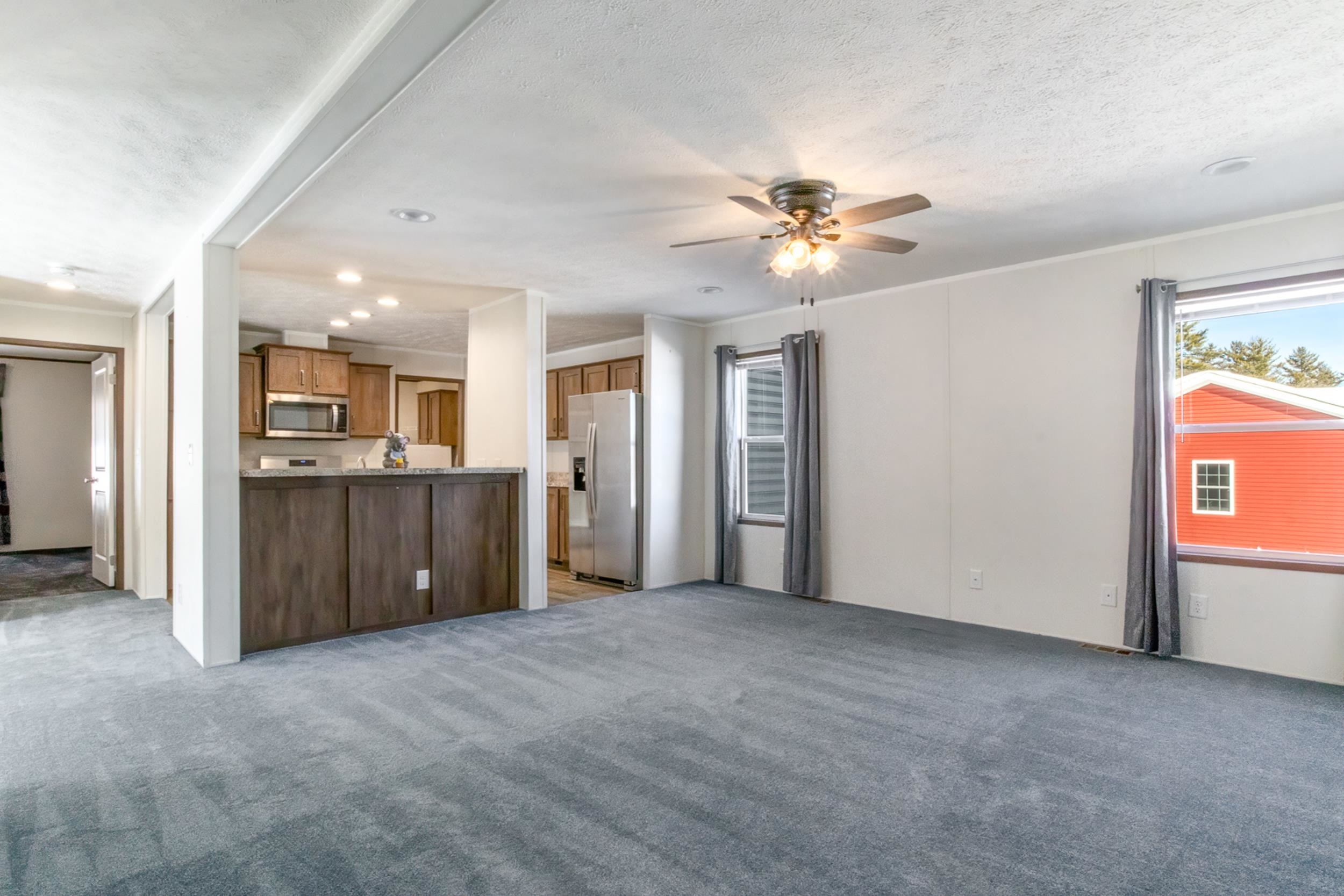 79 Diamondback Dr, Rochester, NH 03867