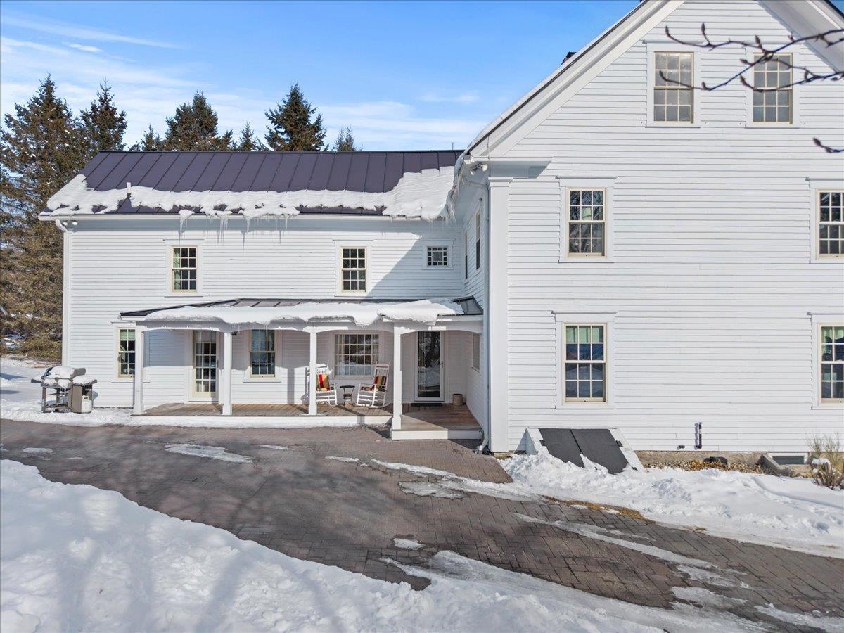 76 Tsienneto Rd, Derry, NH 03038