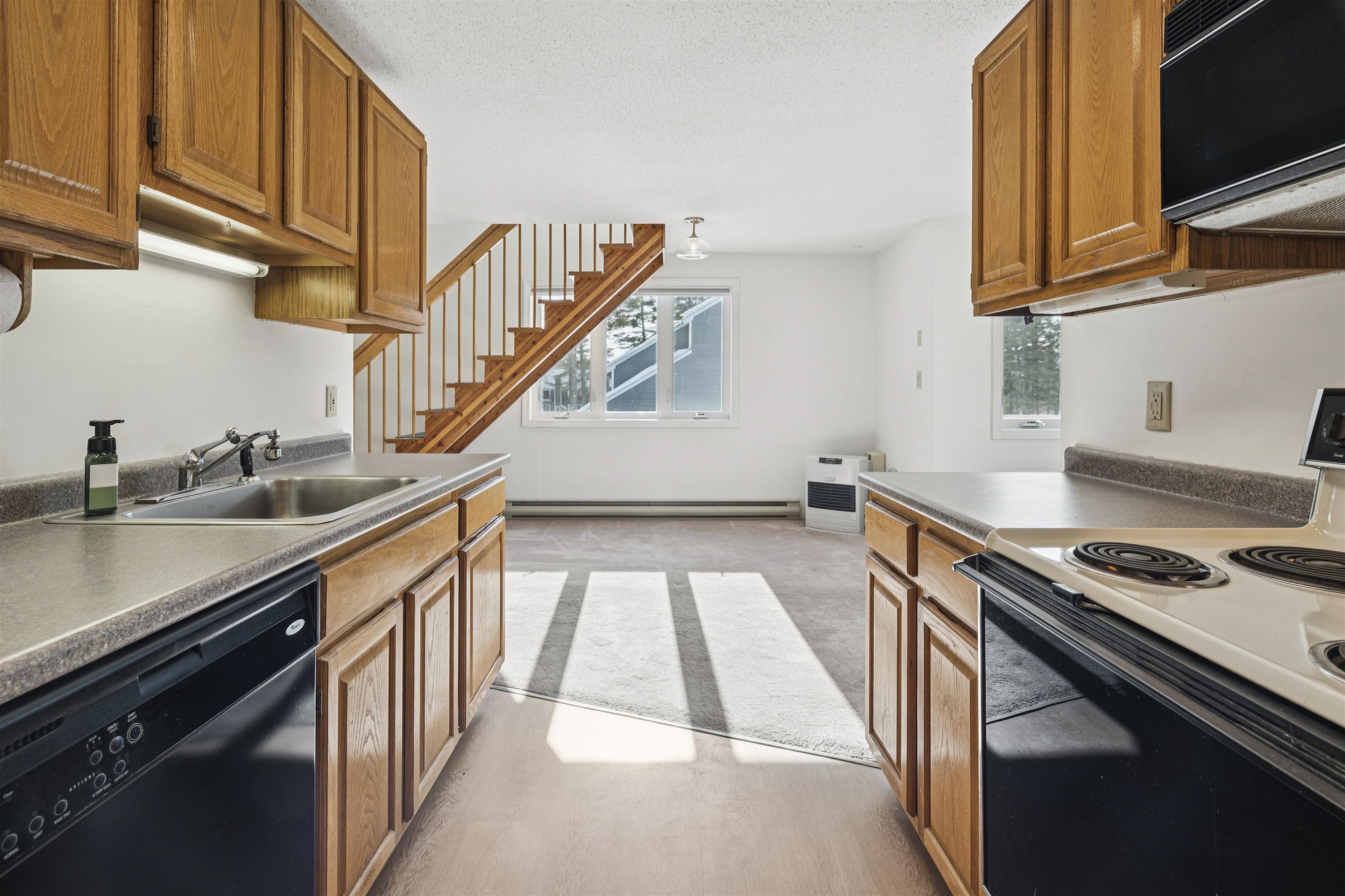 13 Pine Arden Dr, Ashland, NH 03217