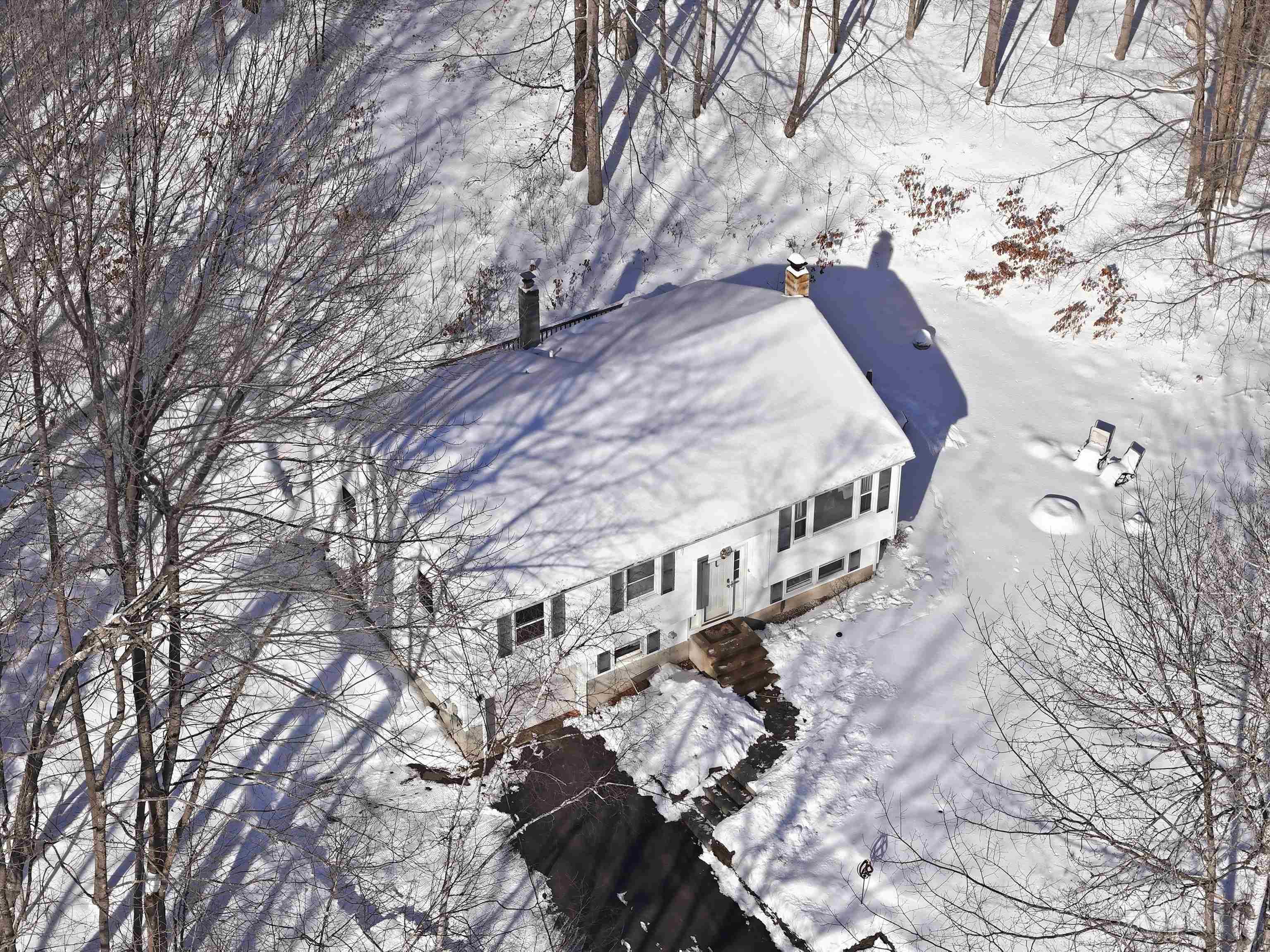 5 Richard Ct, Raymond, NH 03077