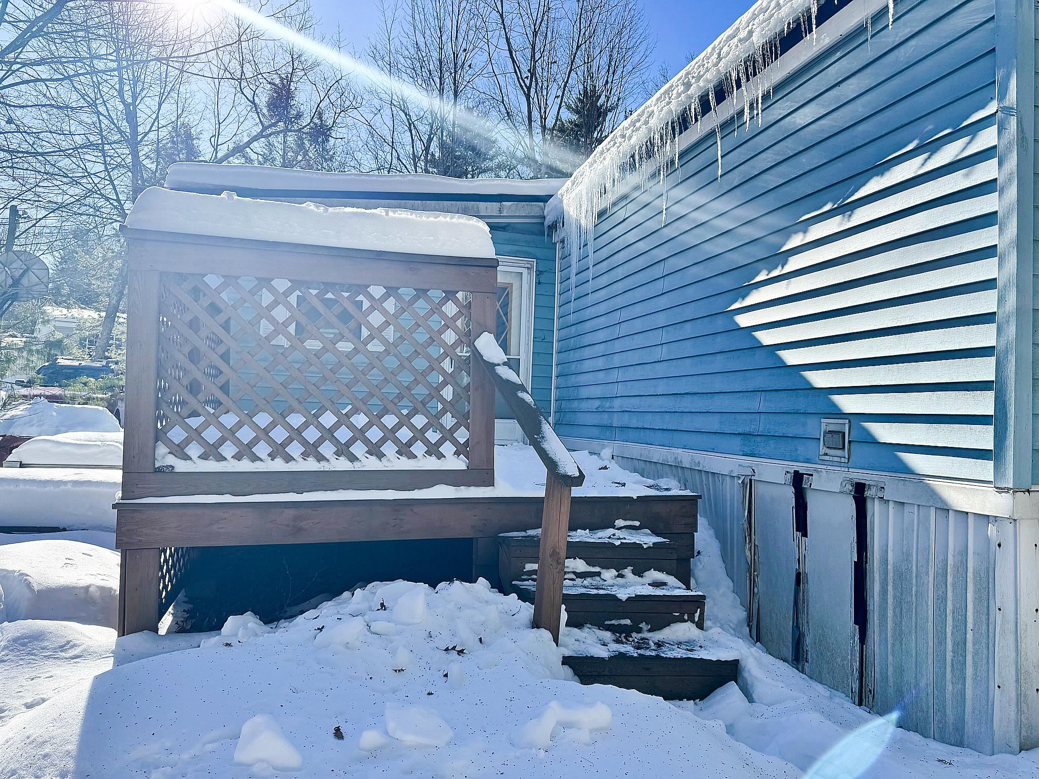 73 Harvey Lake Rd, Northwood, NH 03261