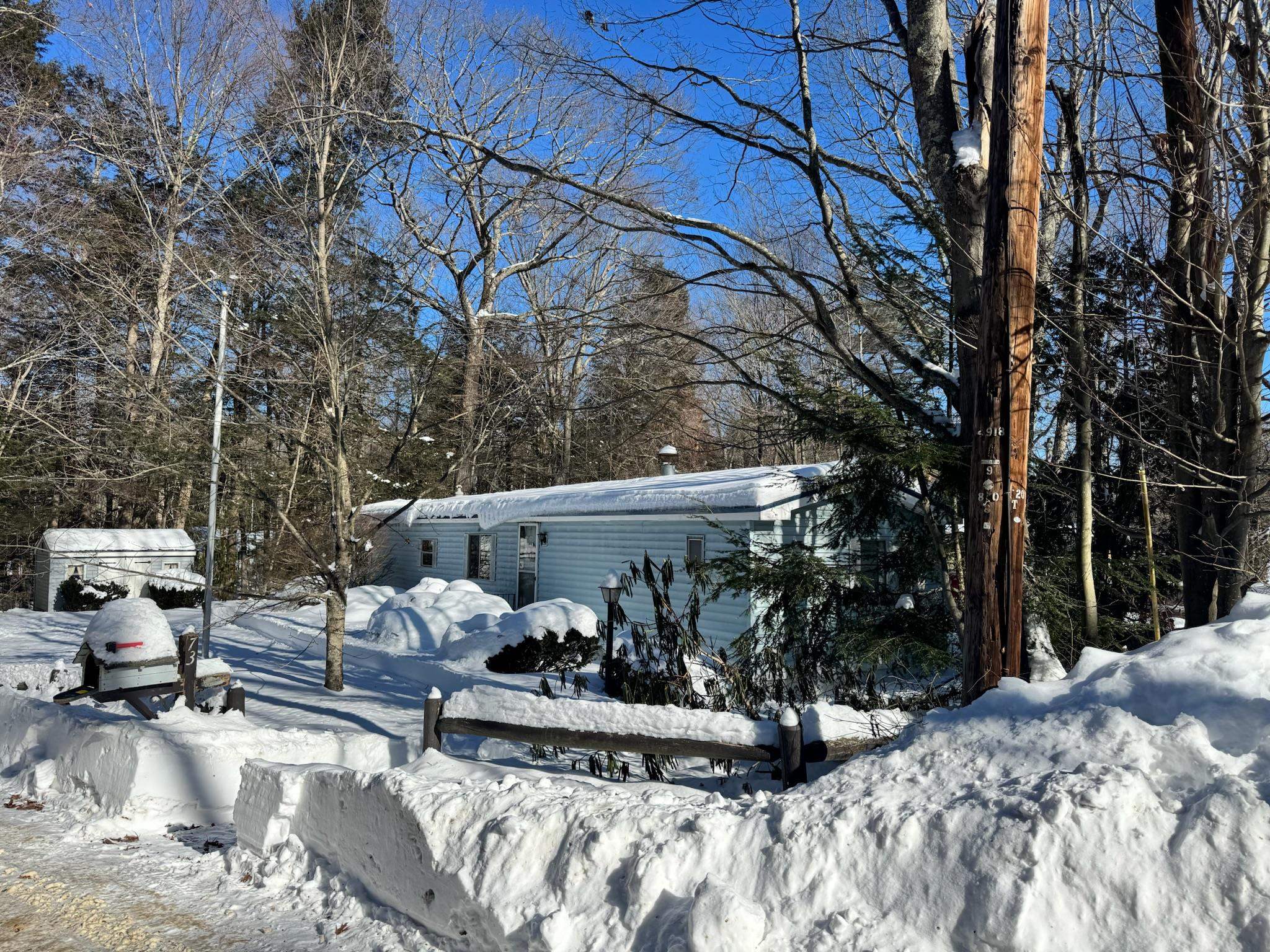 73 Harvey Lake Rd, Northwood, NH 03261