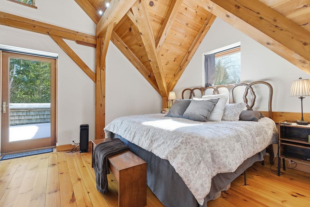 Primary Bedroom 24679032