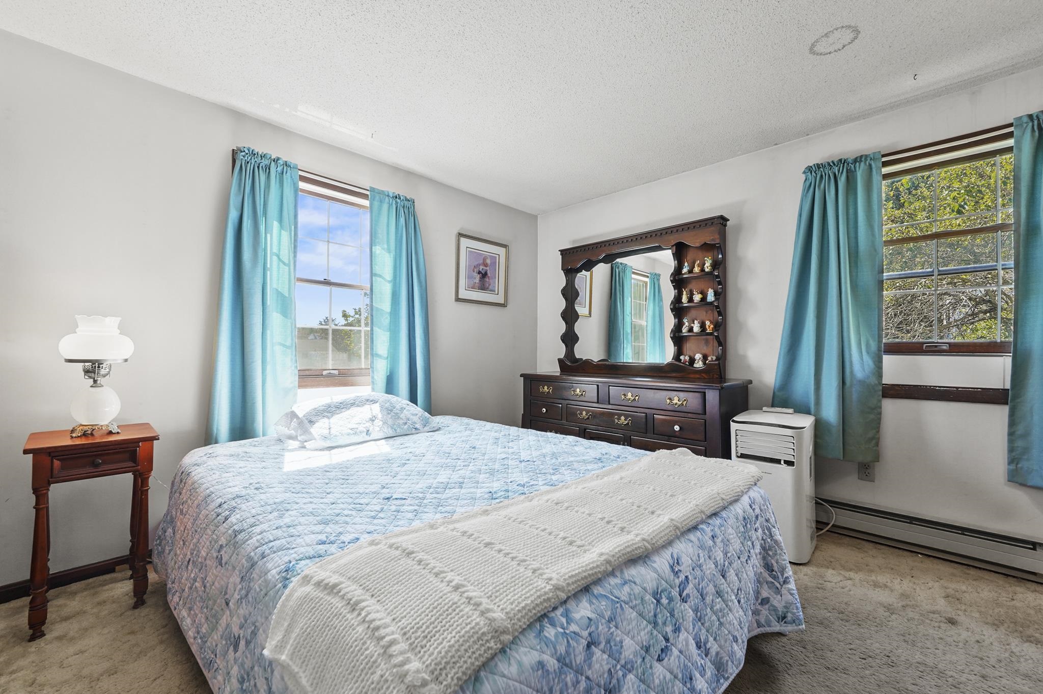 40 Opal Ave, Portsmouth, NH 03801