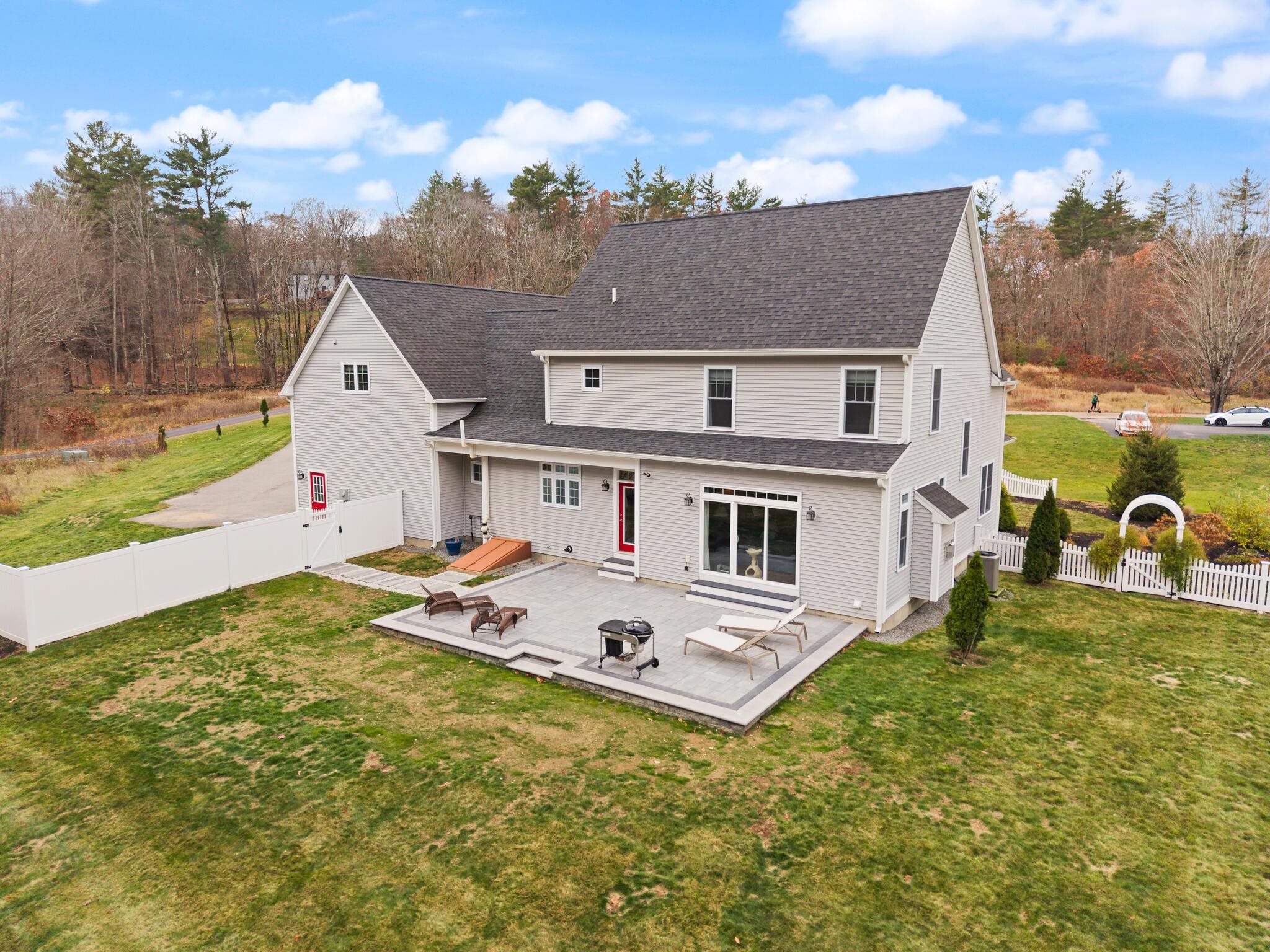 26 Snow Ln, Hollis, NH 03049