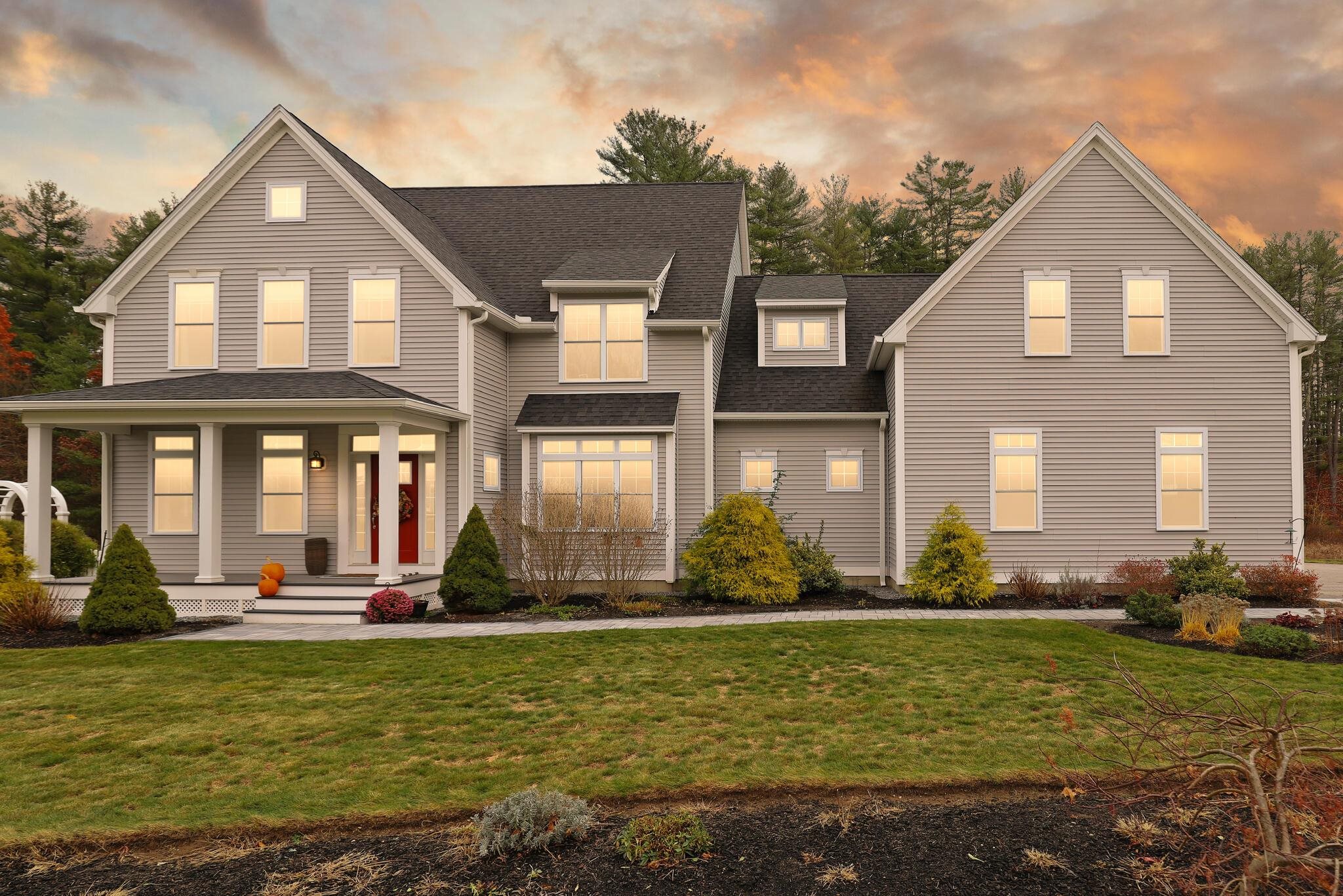 26 Snow Ln, Hollis, NH 03049