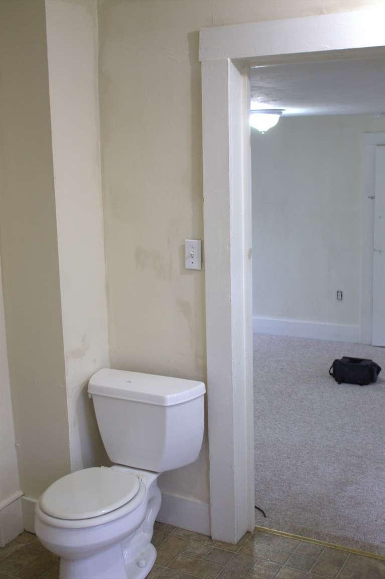 44 S Village Rd, Loudon, NH 03303