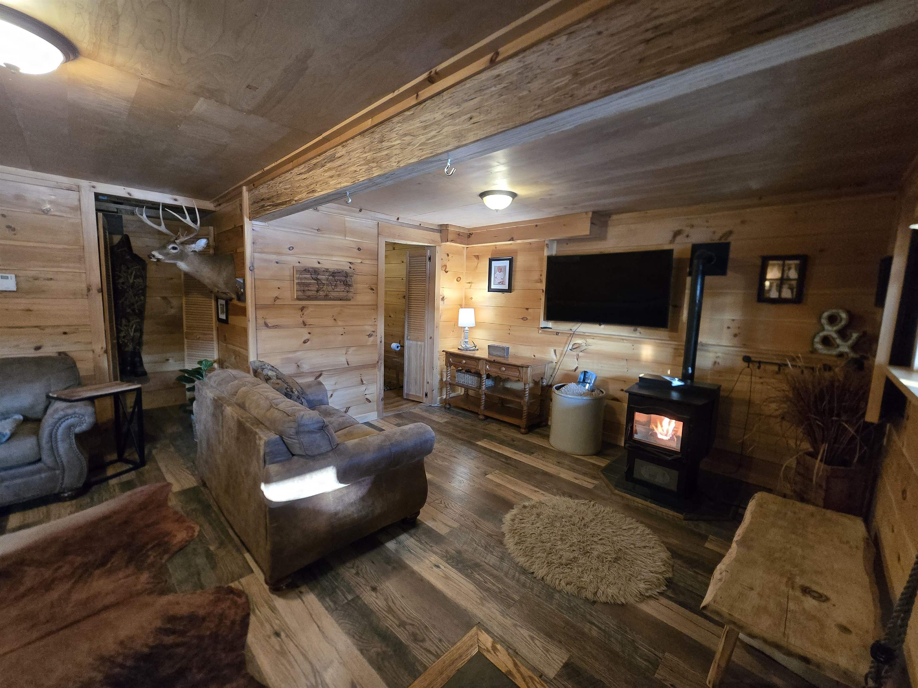 35 Upper Bartonsville Rd, Chester, VT 05143