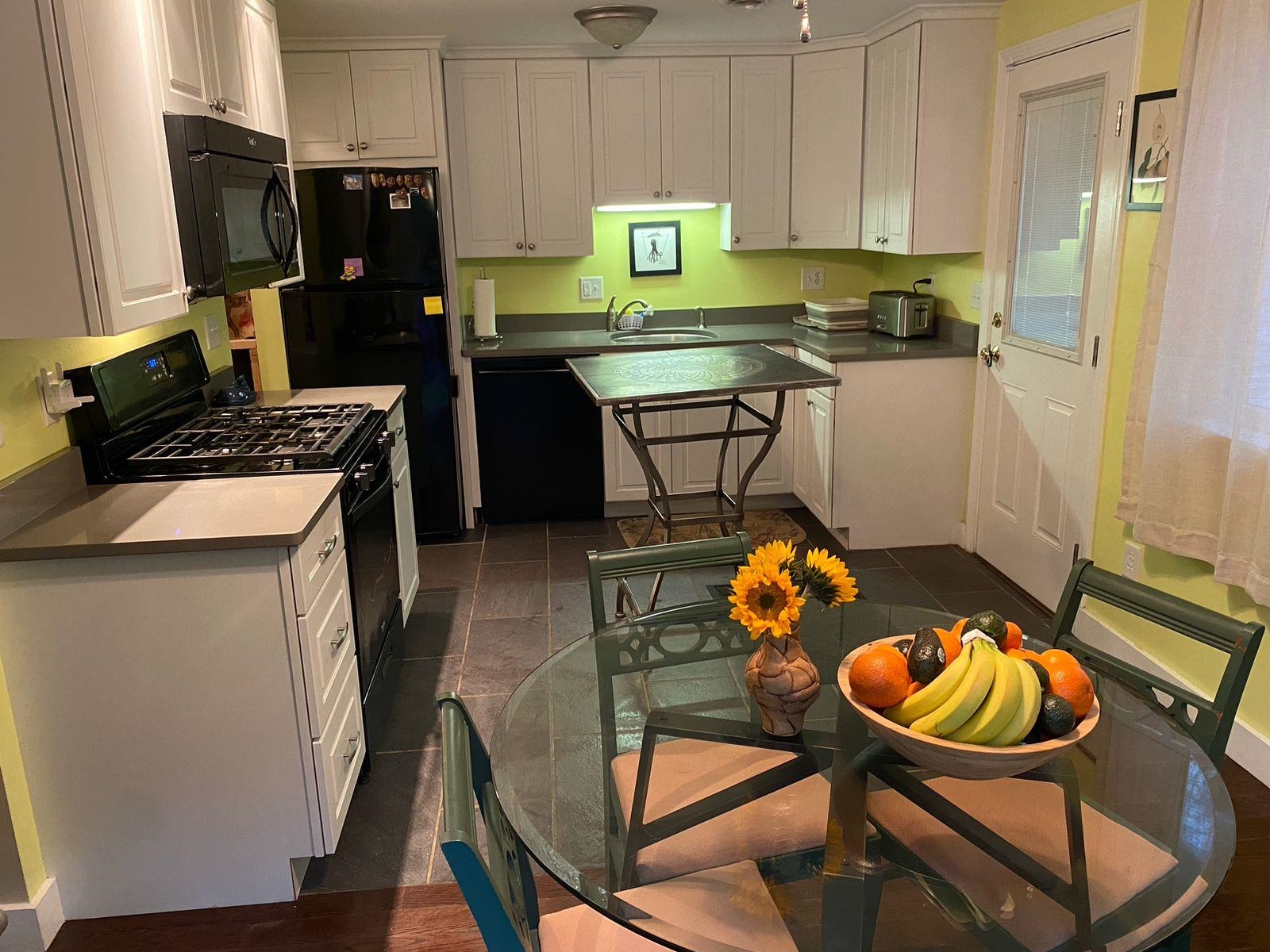 777 Middle Rd #13, Portsmouth, NH 03801