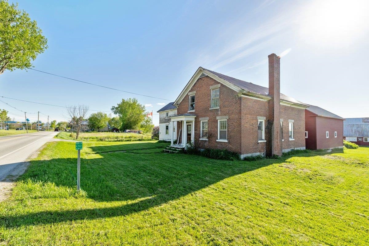 Photo 2 of Single family home for sale at 431 North Main St, Alburgh, VT 05440 | MLS# 5075780 | Listing updated on 2026-09-25