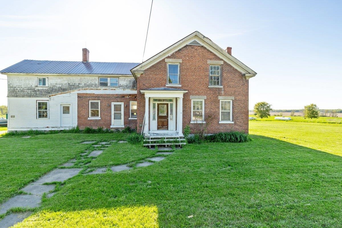 Photo 3 of Single family home for sale at 431 North Main St, Alburgh, VT 05440 | MLS# 5075780 | Listing updated on 2026-09-25