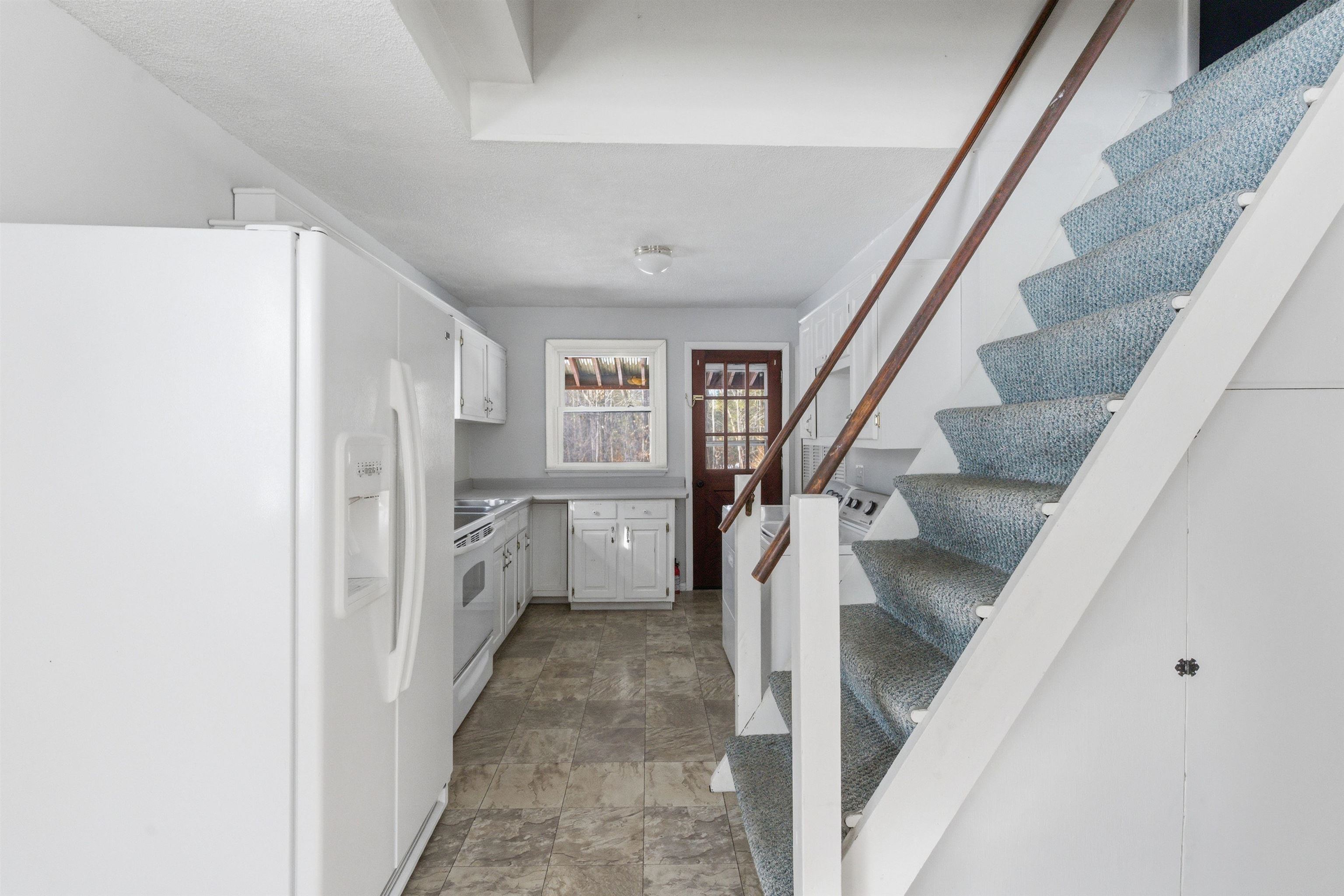 438 Bay Hill Rd, Northfield, NH 03276