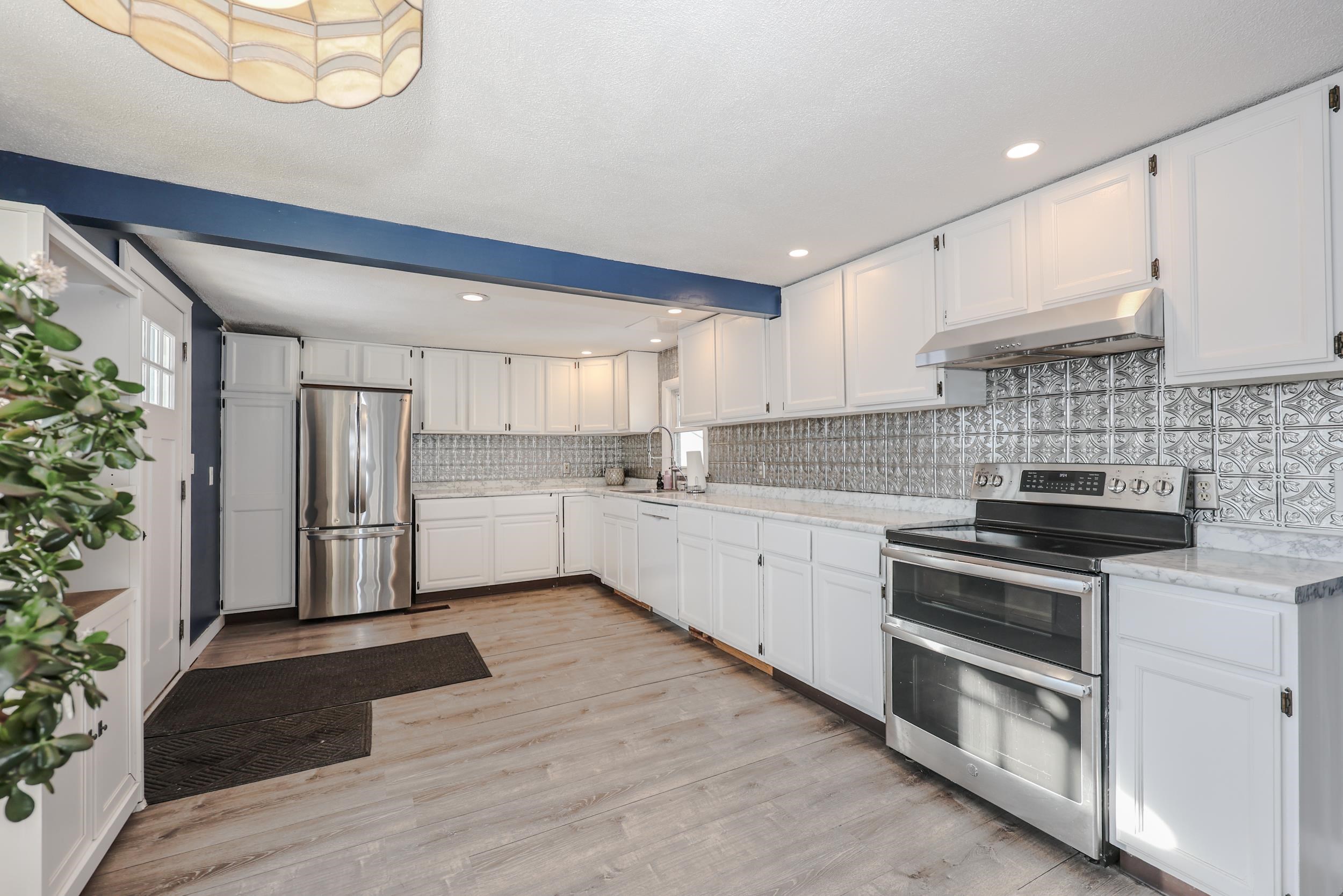 74 Purchase St, Manchester, NH 03103