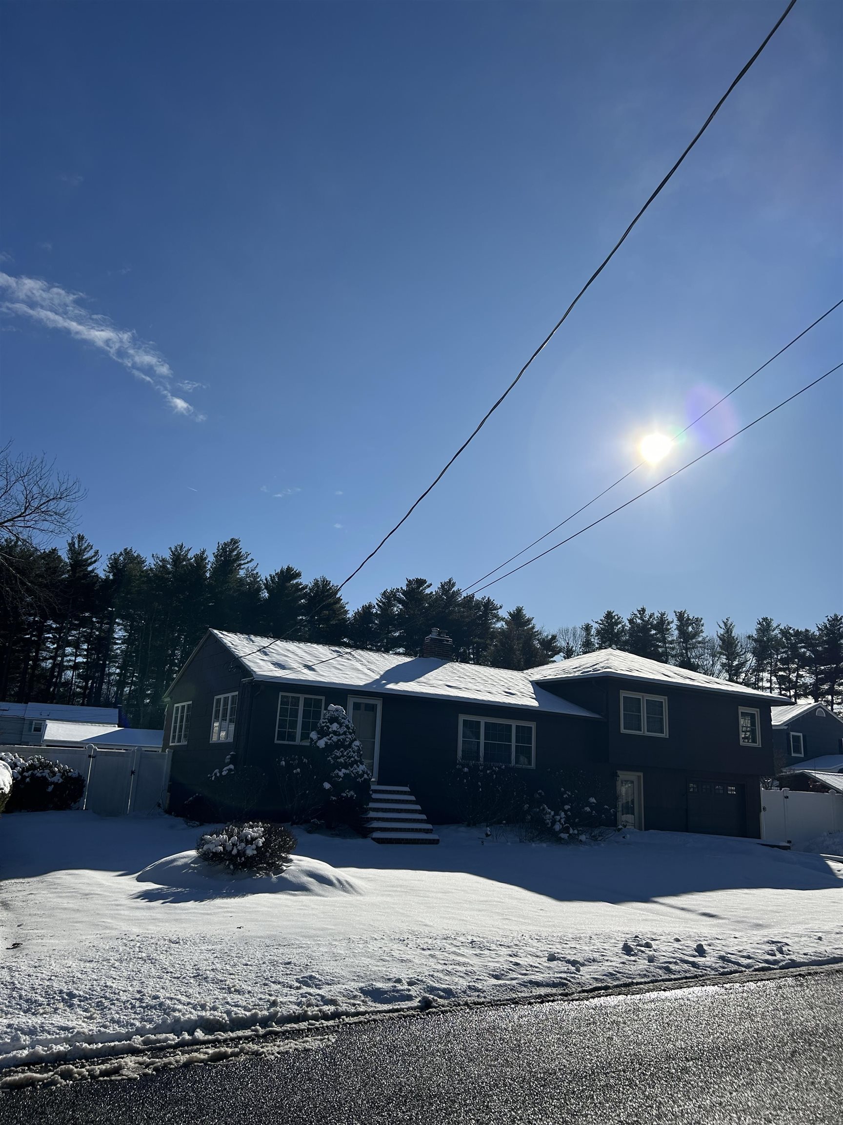 8 Cole St, Salem, NH 03079