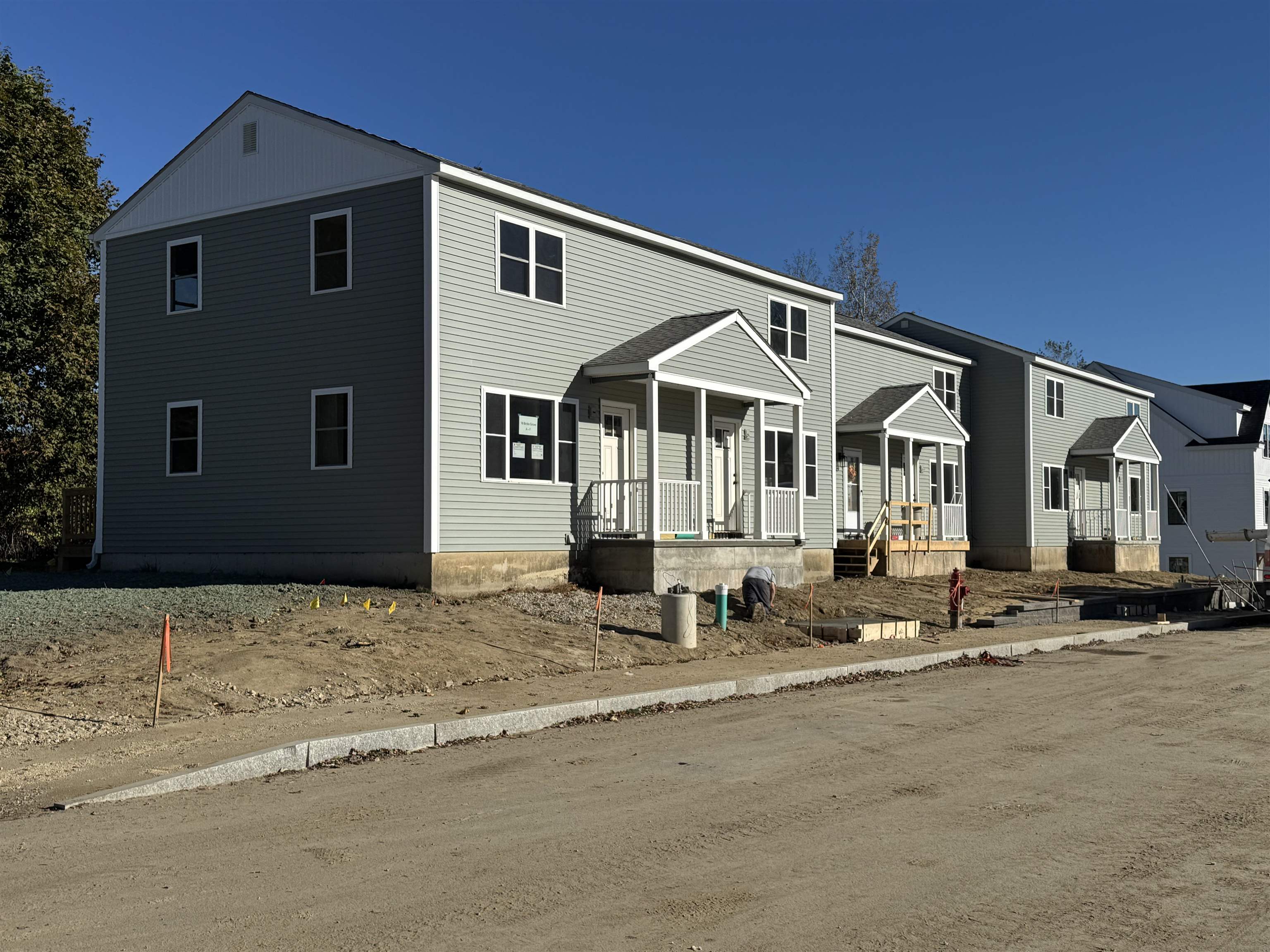 13 Birdie Grv, Rochester, NH 03839