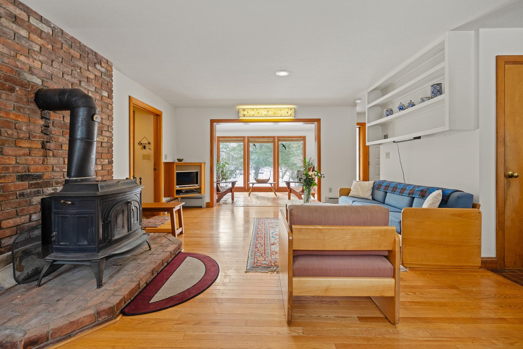 4 Haskins Rd, Hanover, NH 03755