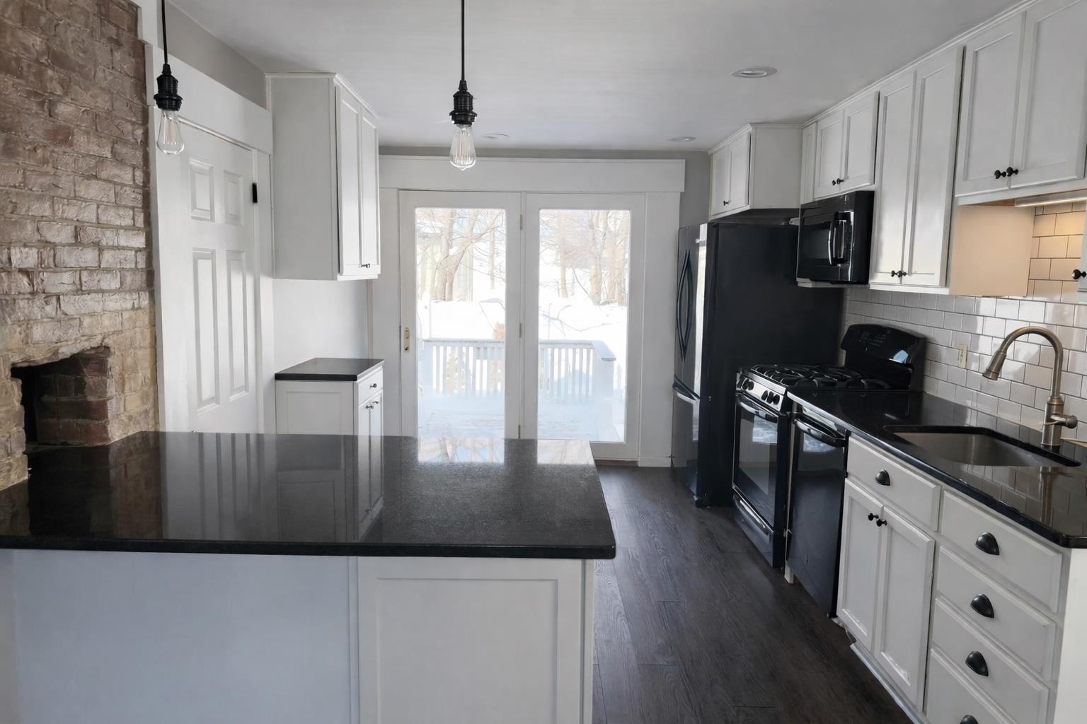 24 Preble St, Dover, NH 03820