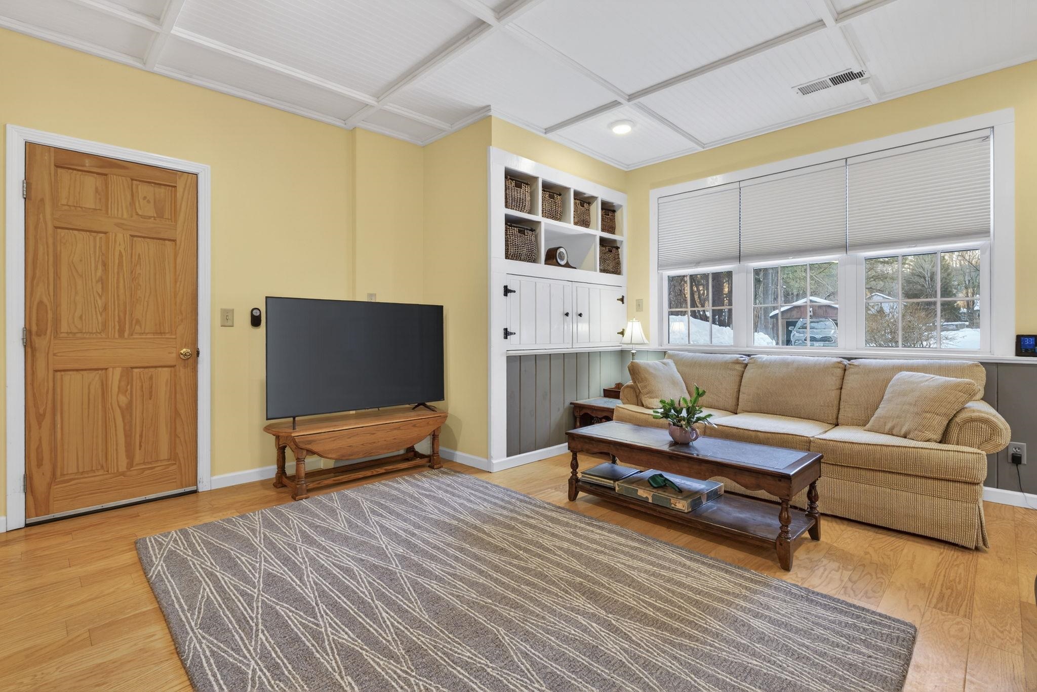 85 Intervale Rd, Wilton, NH 03086