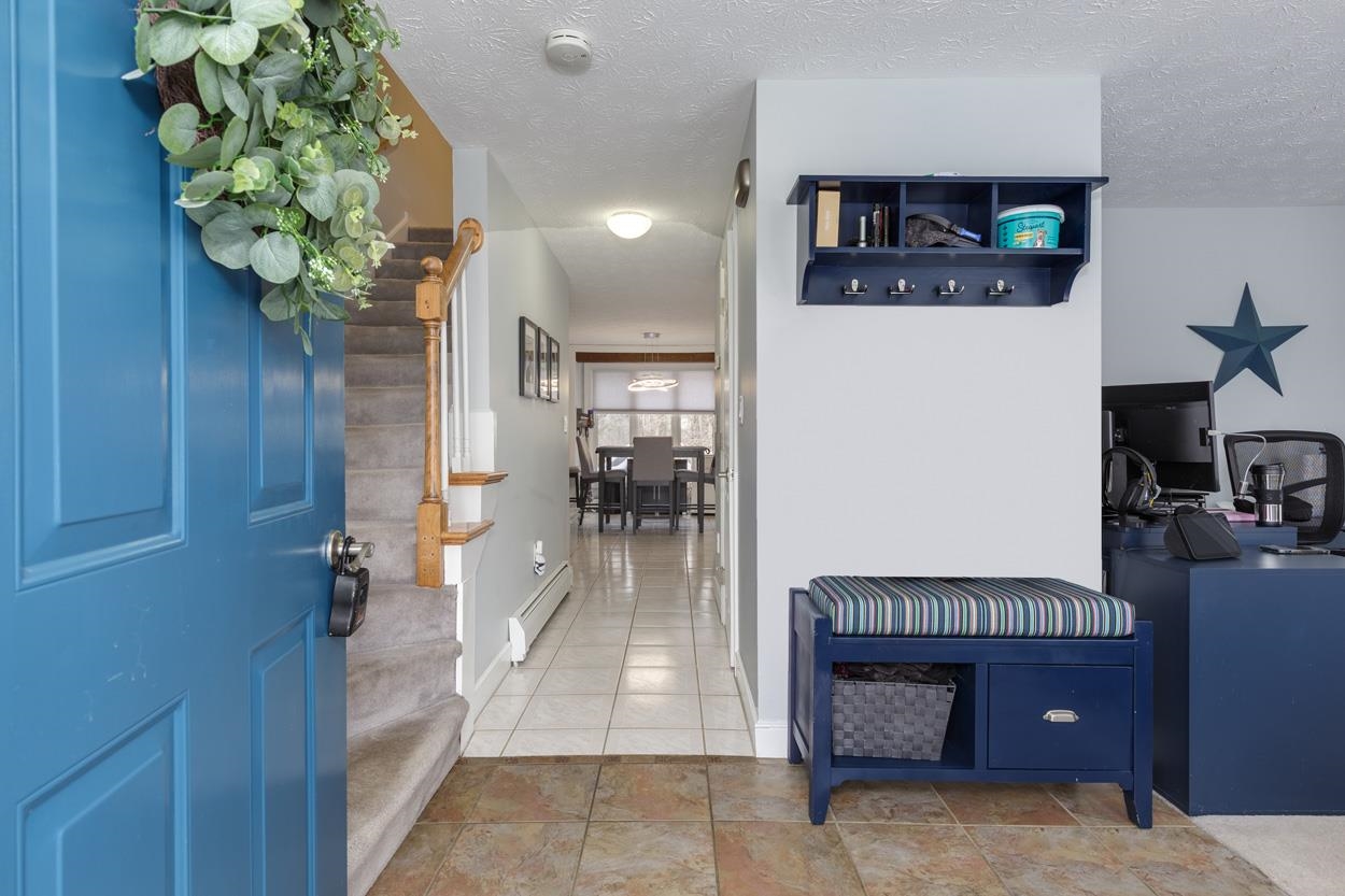 13B Hedgerow Dr, Hudson, NH 03051