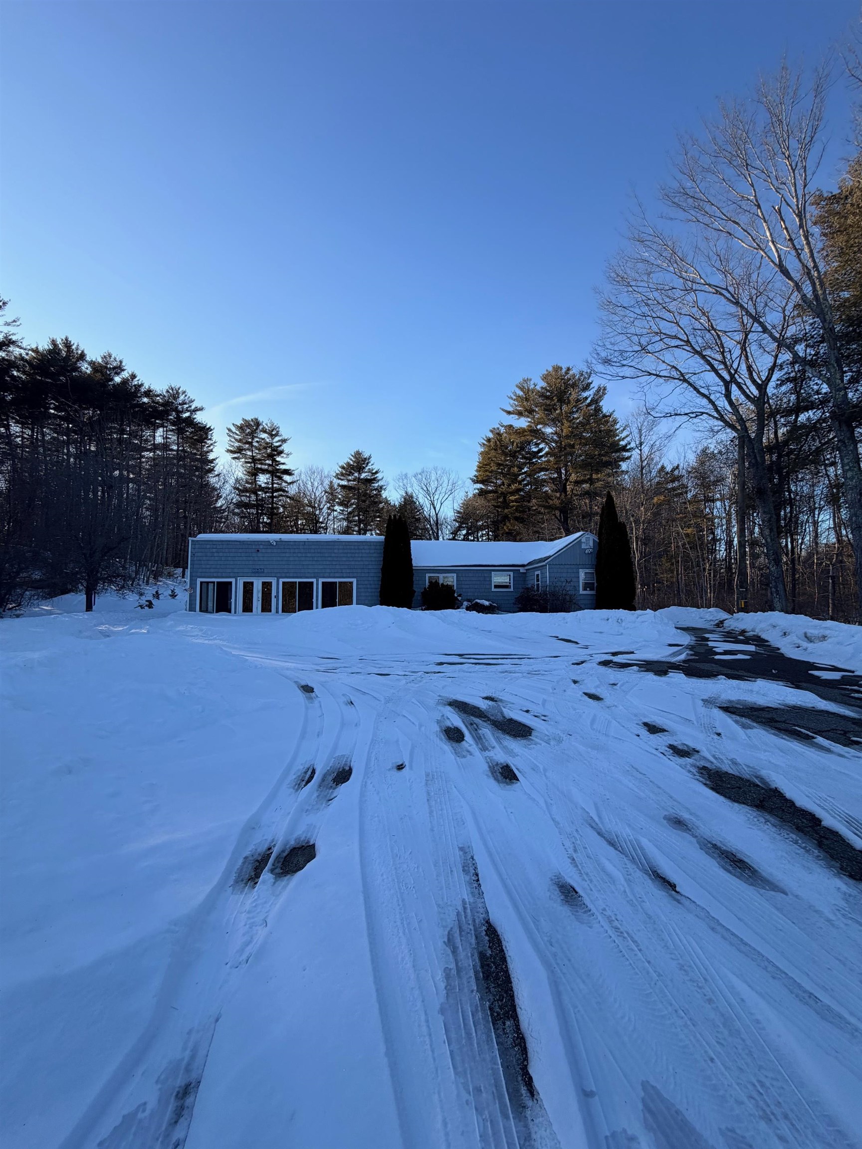 90 Lafayette Rd, North Hampton, NH 03862