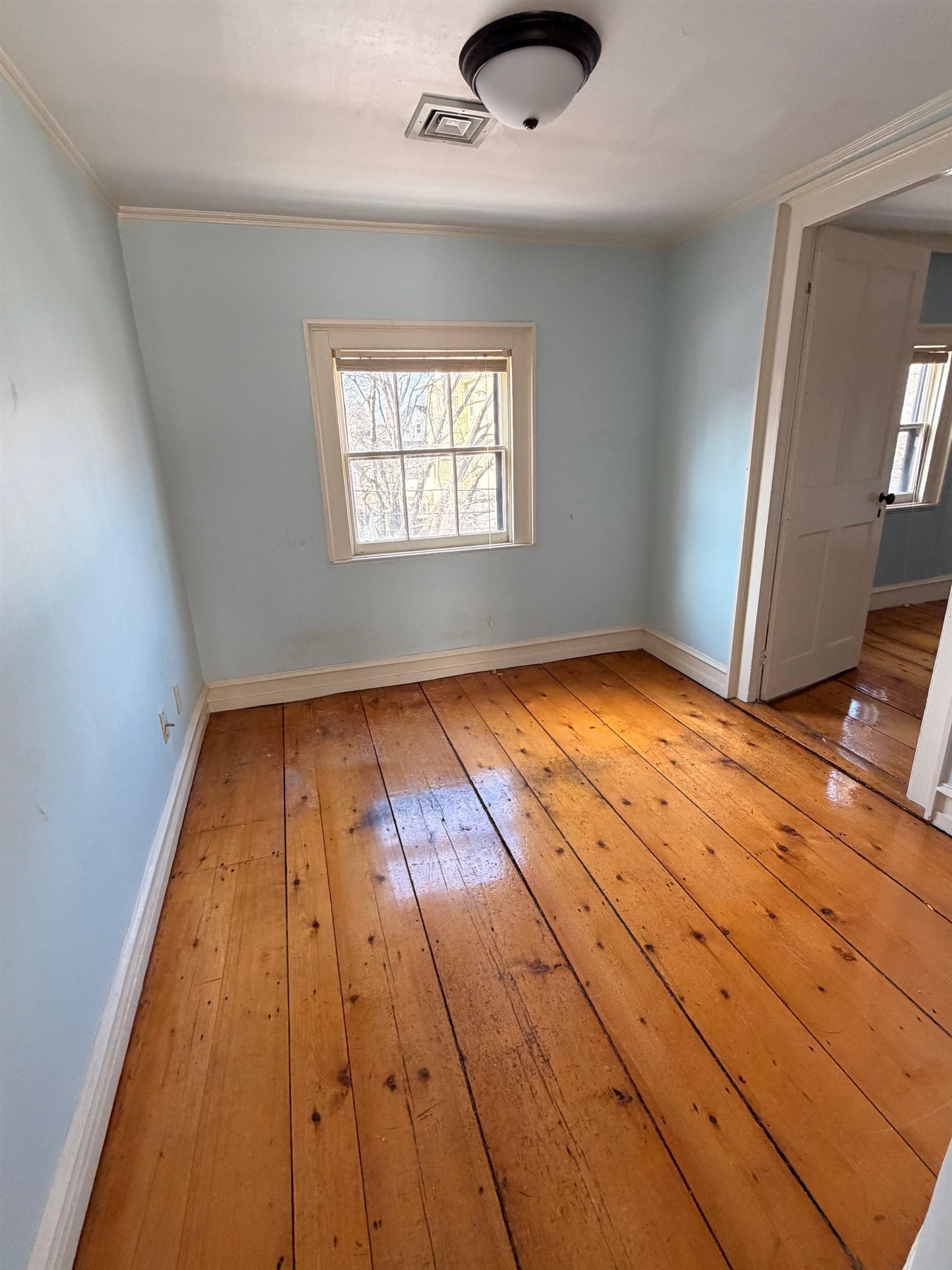 159 Middle St, Portsmouth, NH 03801