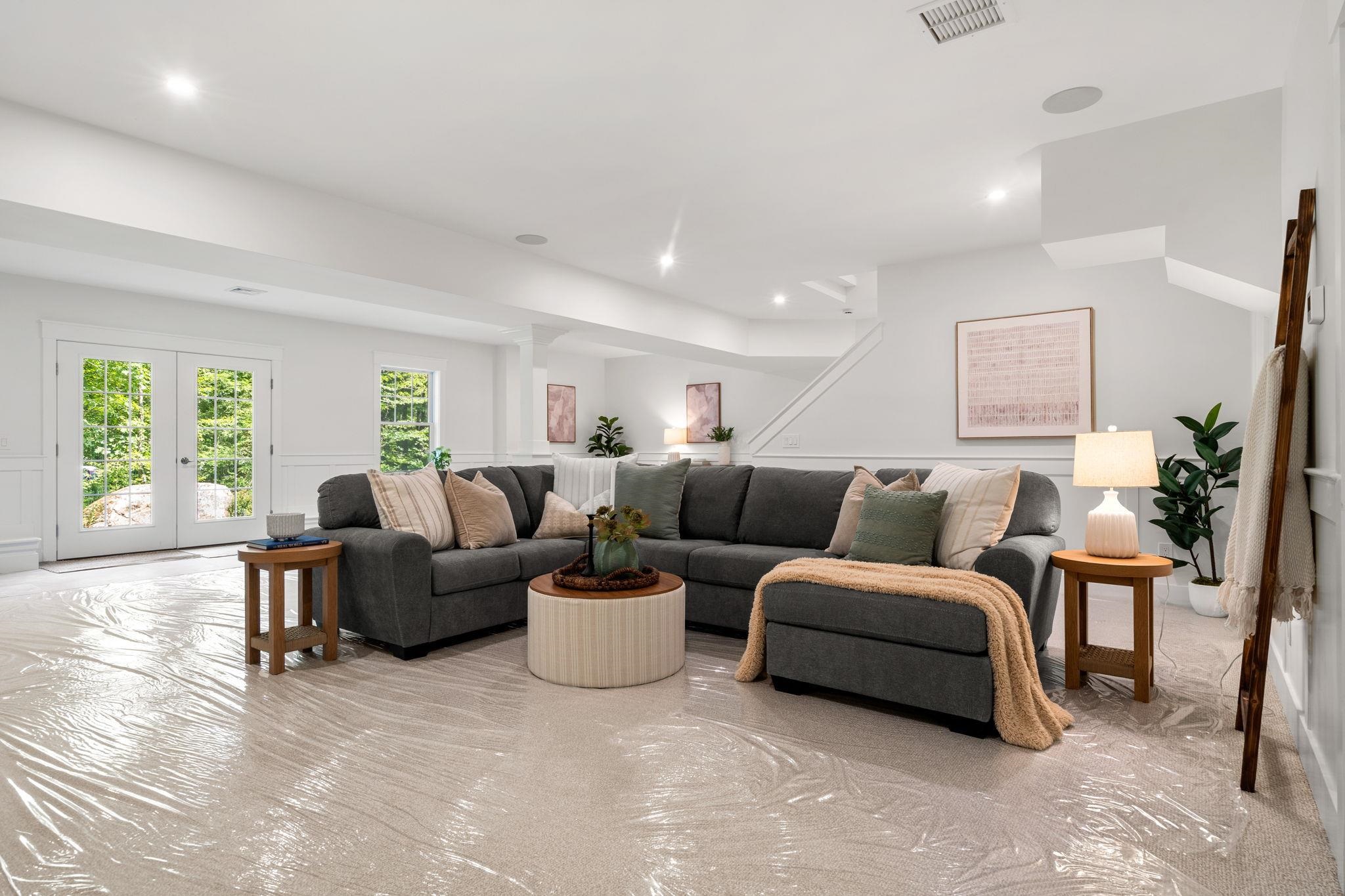 65 Jenkins Rd, Bedford, NH 03110