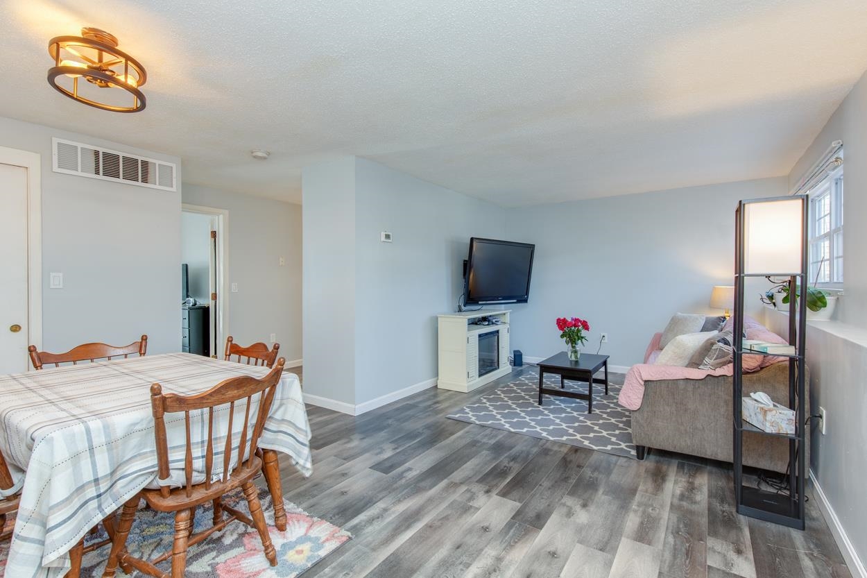 87A East Ridge Rd, Merrimack, NH 03054-4444