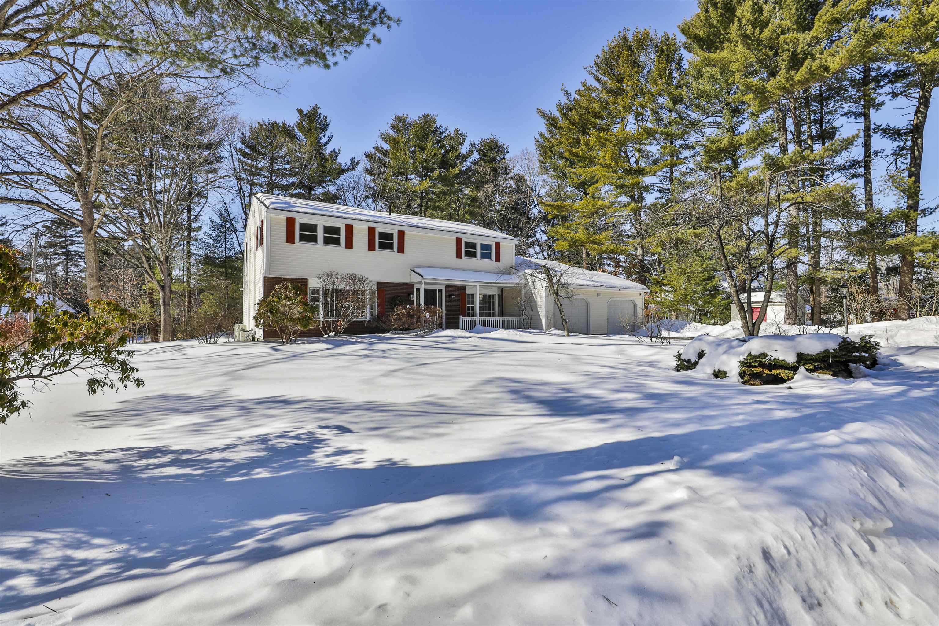 139 Peele Rd, Nashua, NH 03062
