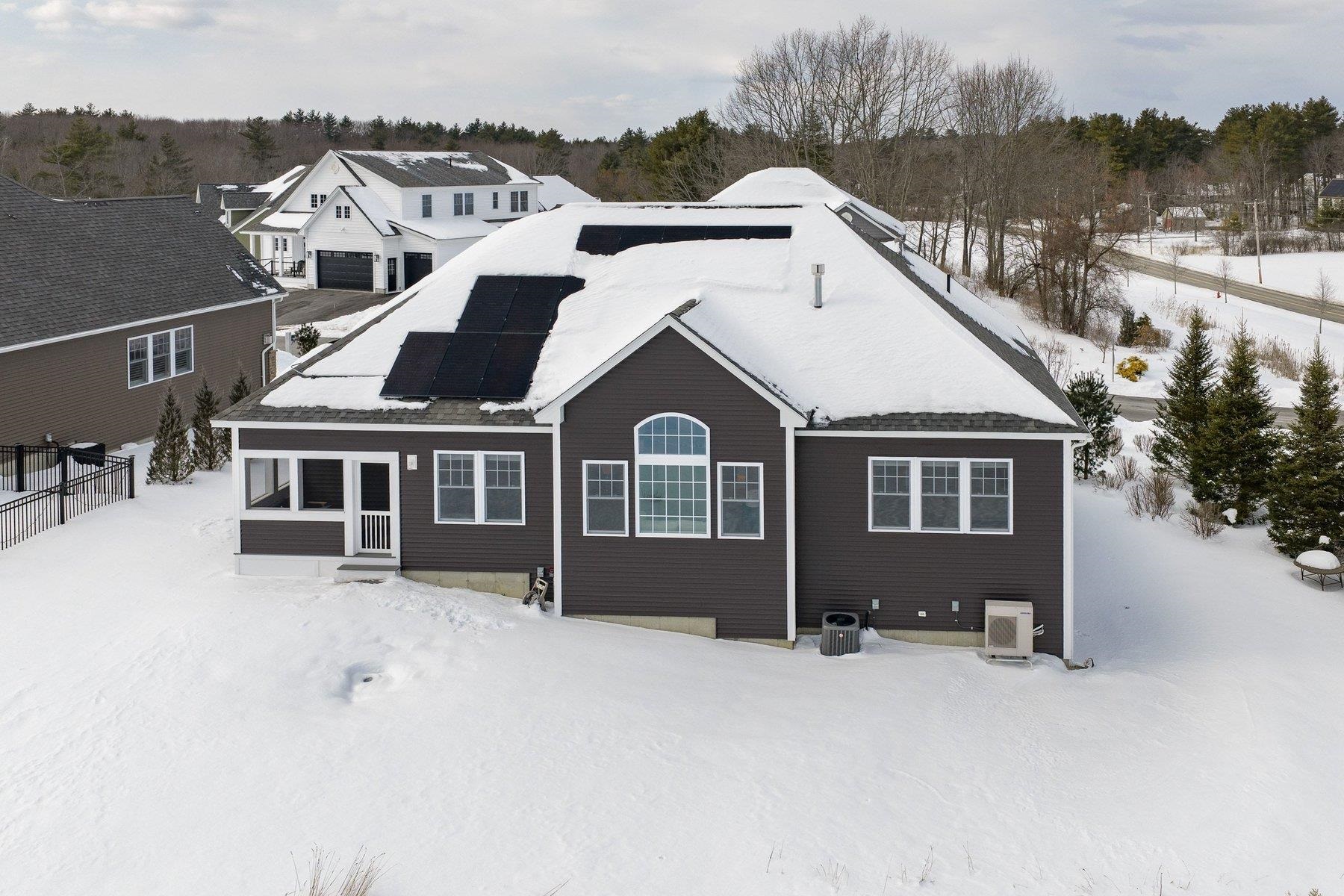 6 Hayden Dr, Dover, NH 03820