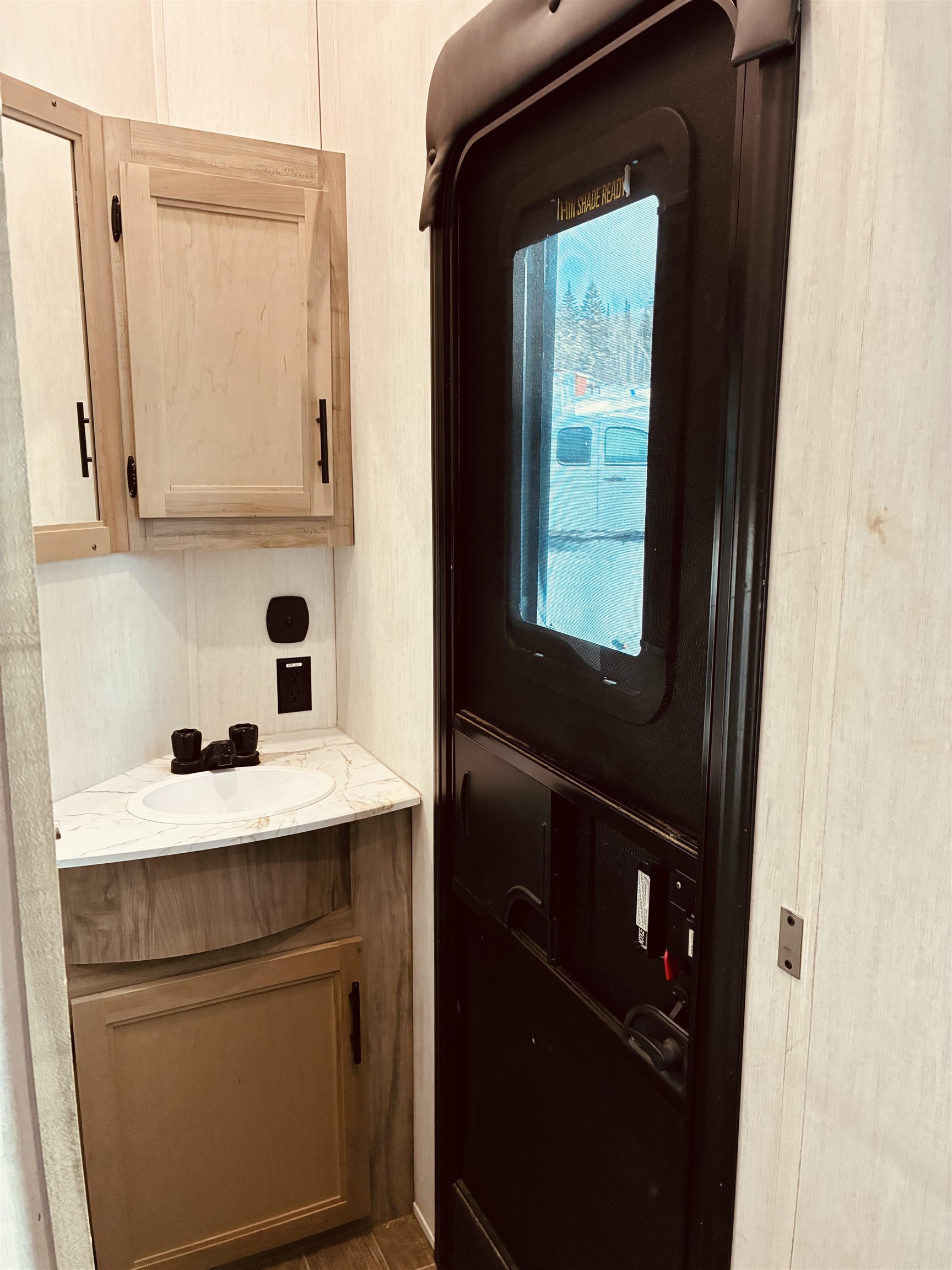 848 Diamond Pond Rd, Stewartstown, NH 03597