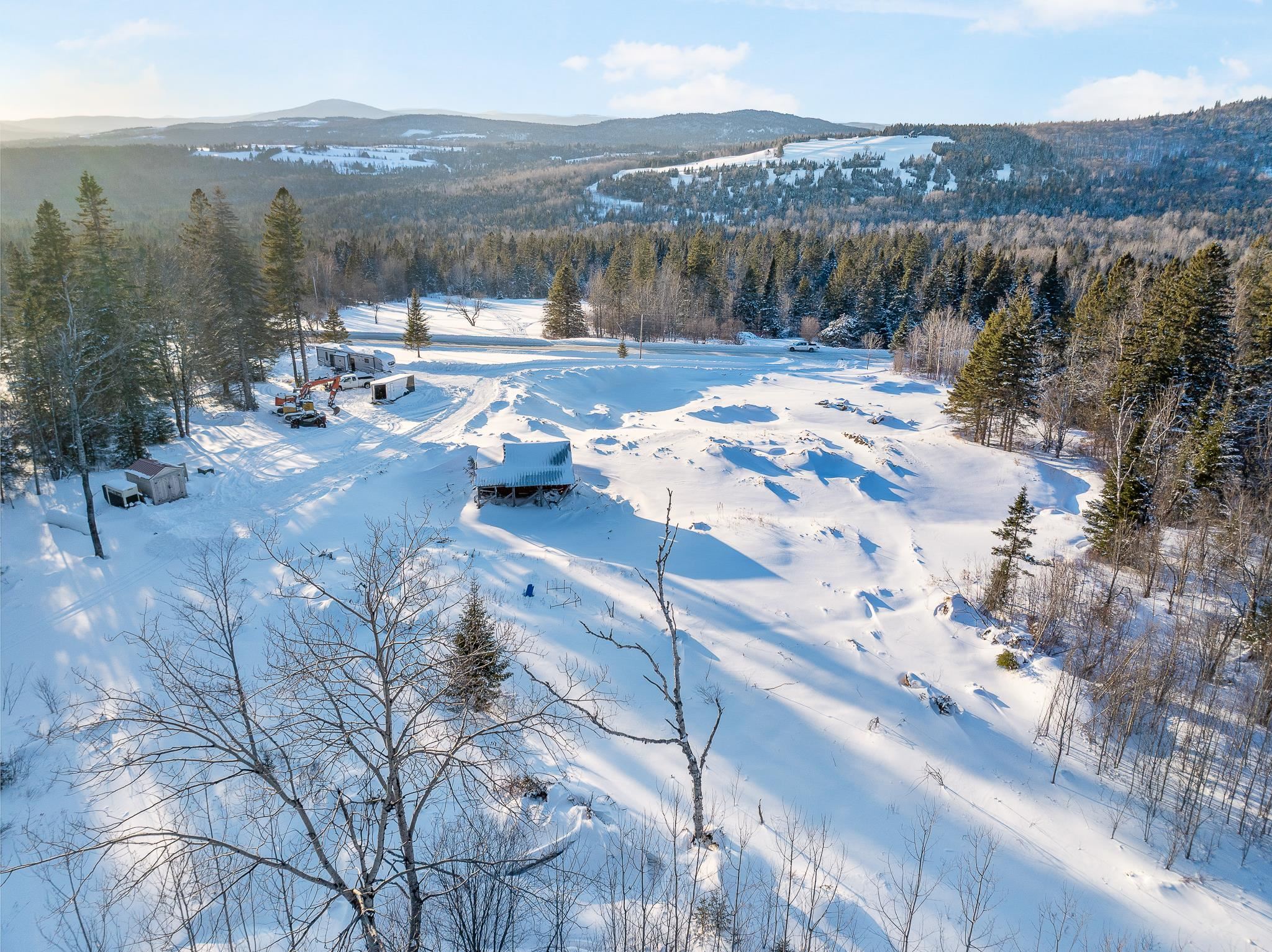 848 Diamond Pond Rd, Stewartstown, NH 03597