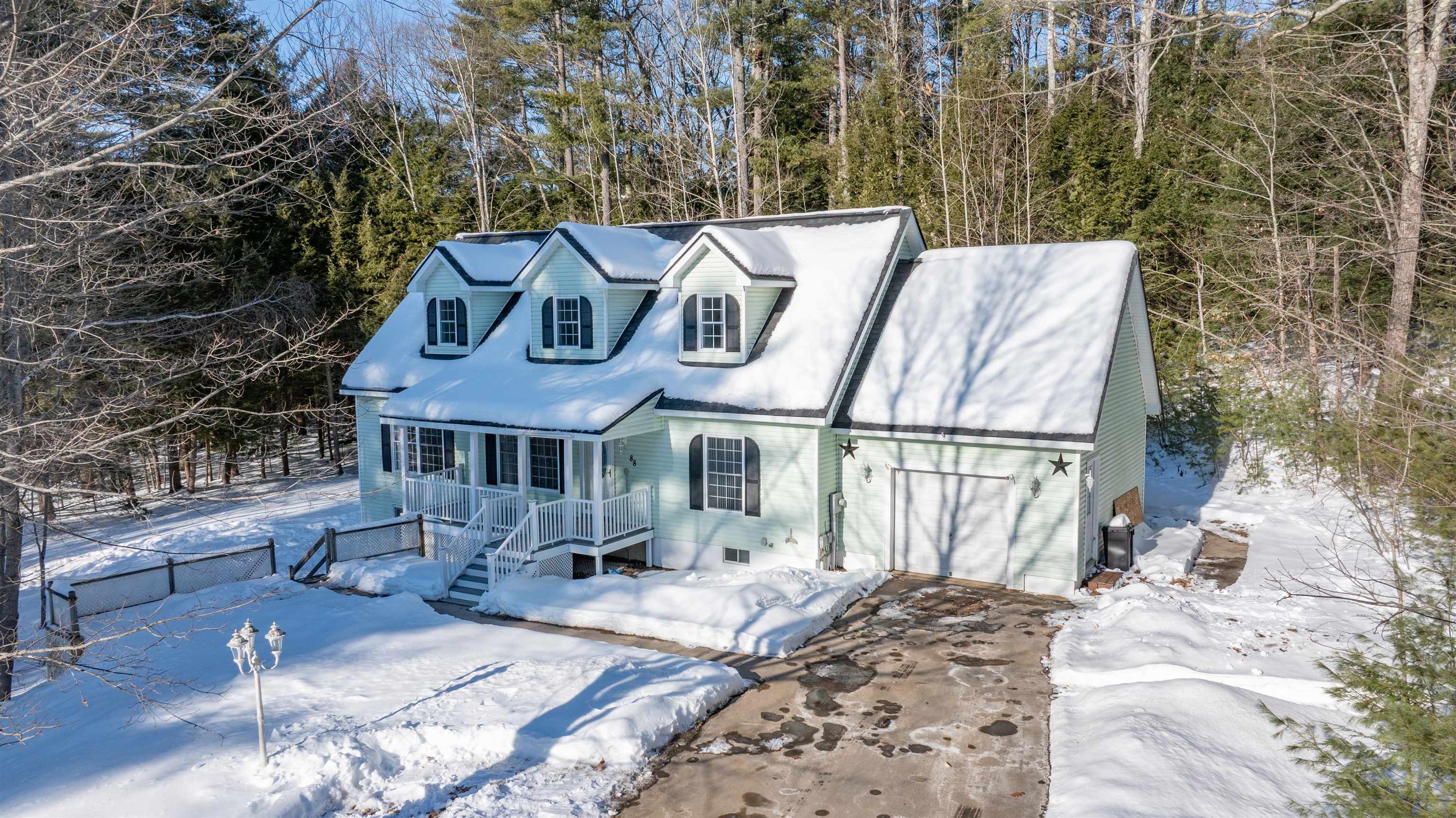88 Winant Rd, Pittsfield, NH 03263