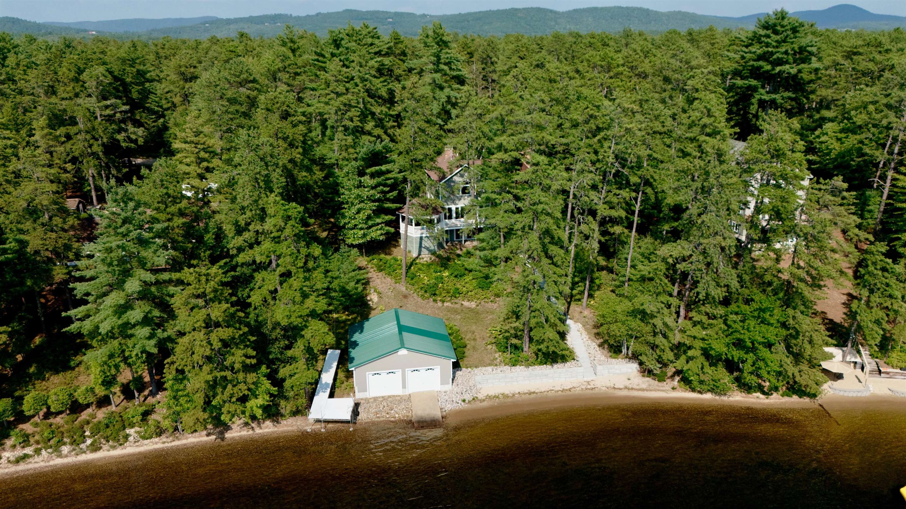 112 N Broad Bay Rd, Freedom, NH 03836