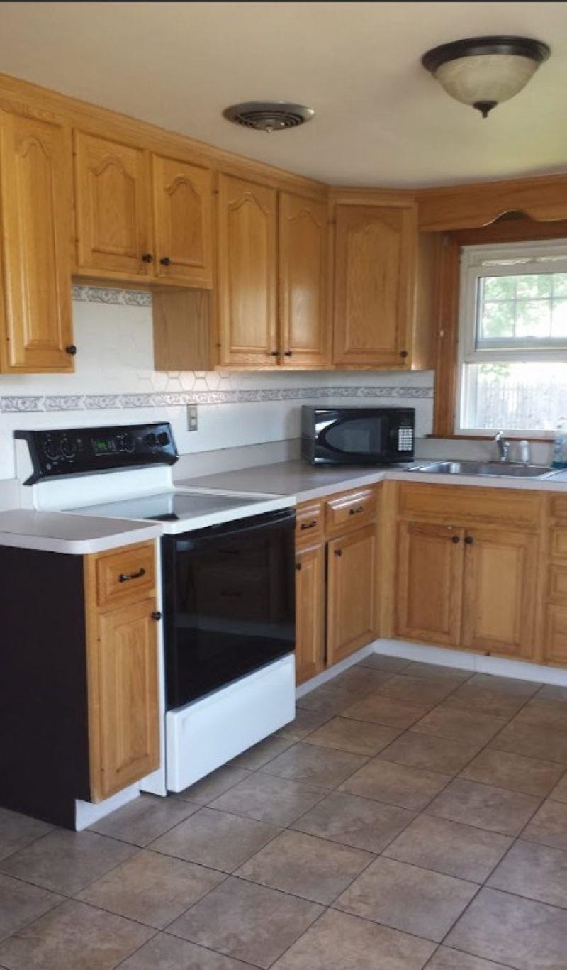 75 Chestnut St, Rochester, NH 03867