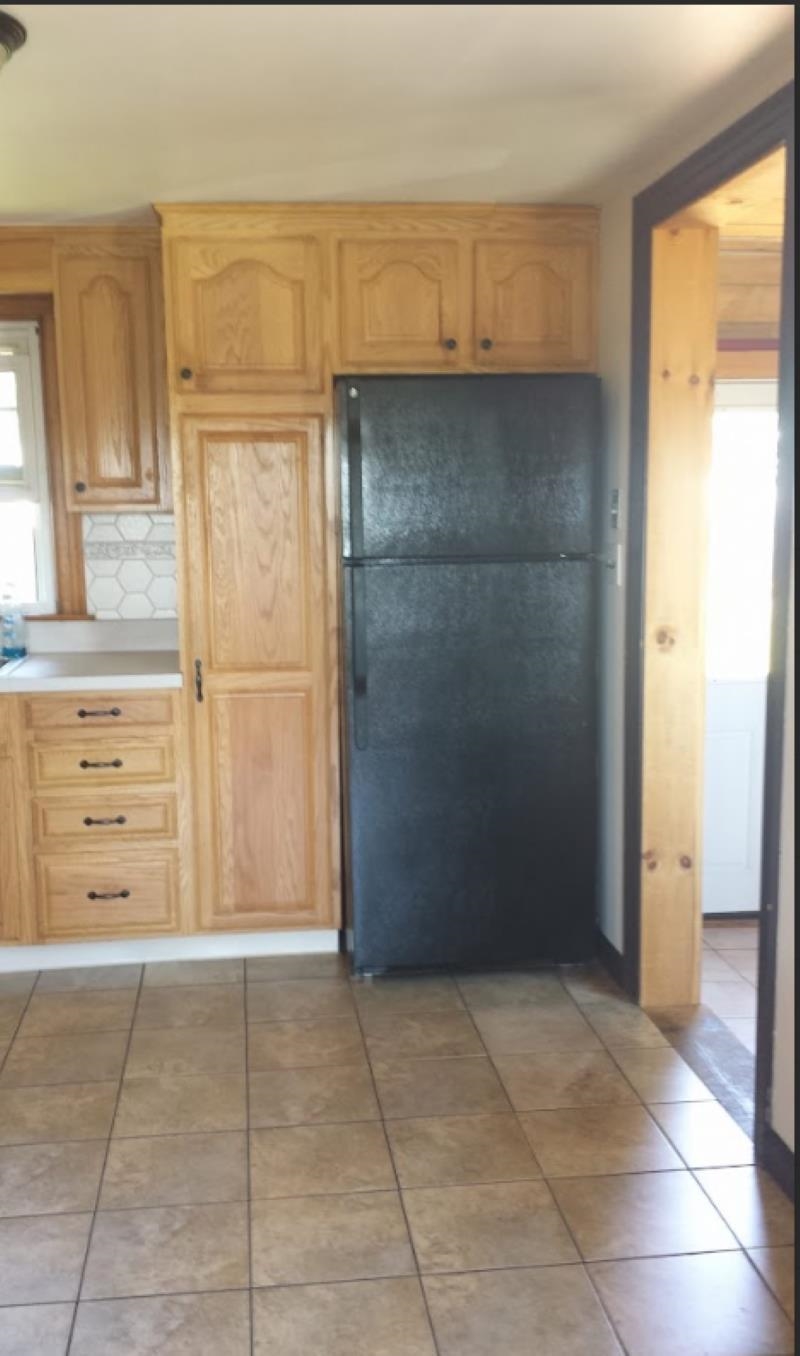 75 Chestnut St, Rochester, NH 03867